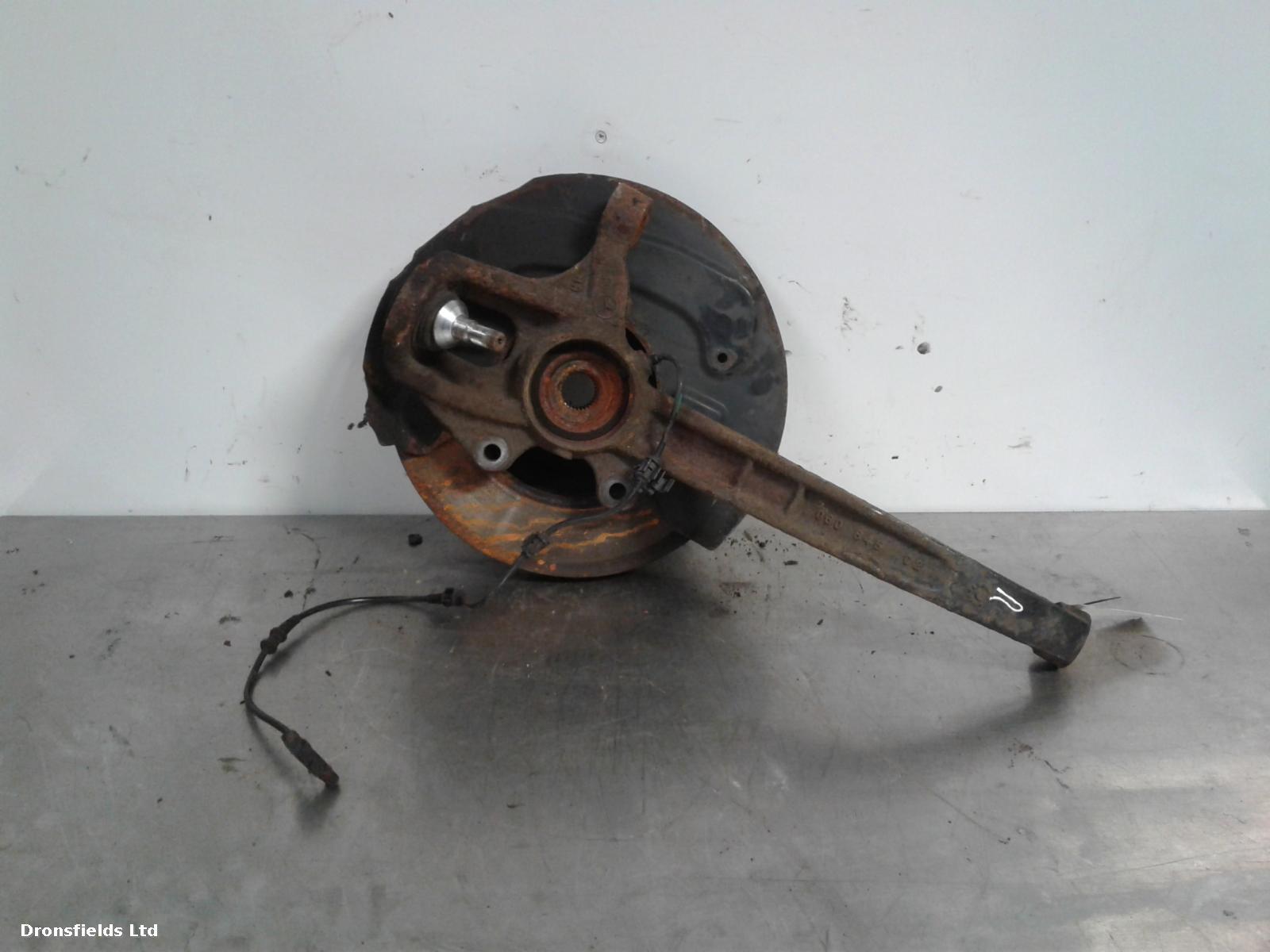 View Auto part RF Hub/Stub Axle Assembly Mercedes R Class 2007