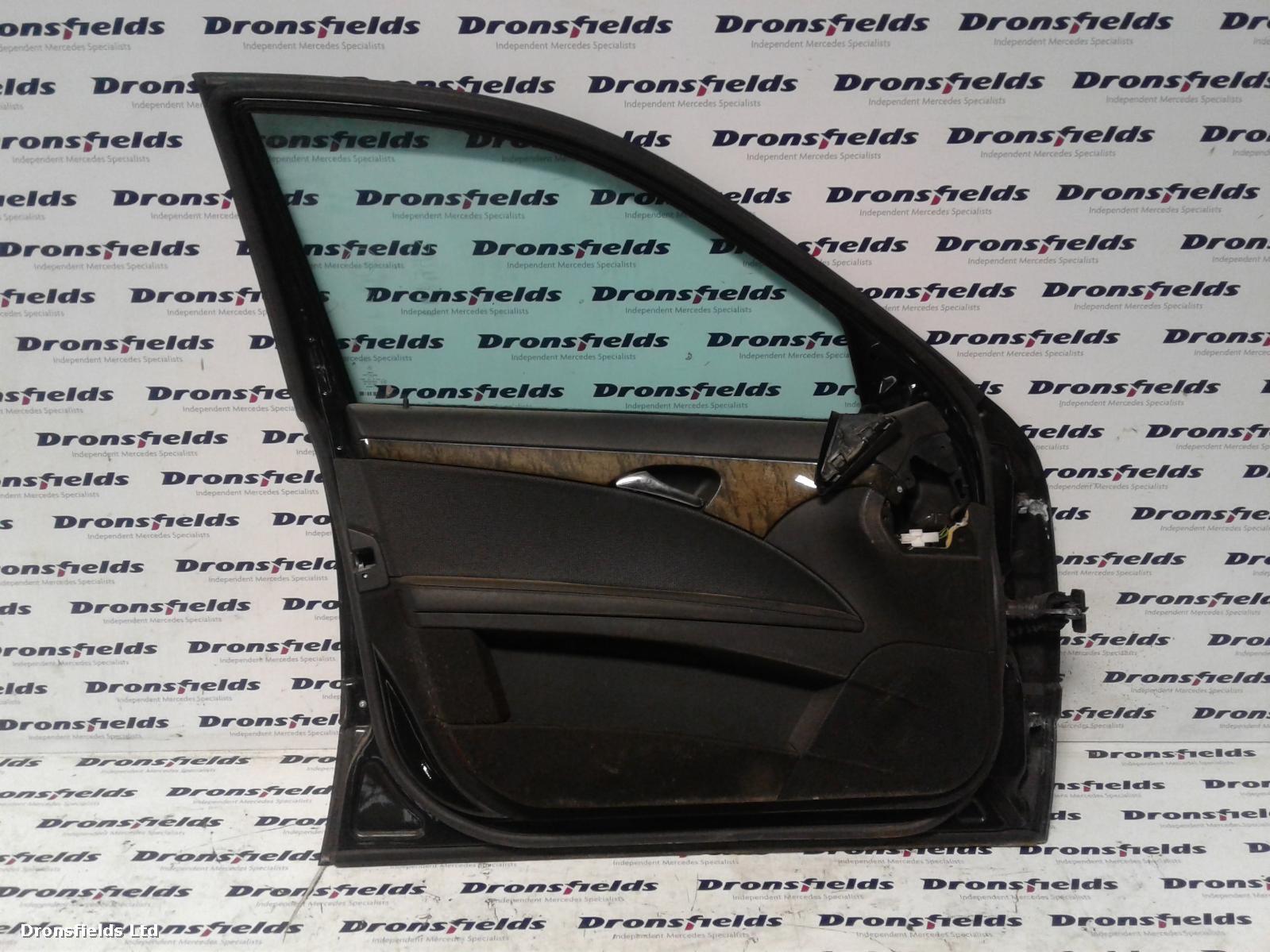 View Auto part Door Lock Assembly Mercedes E Class 2007