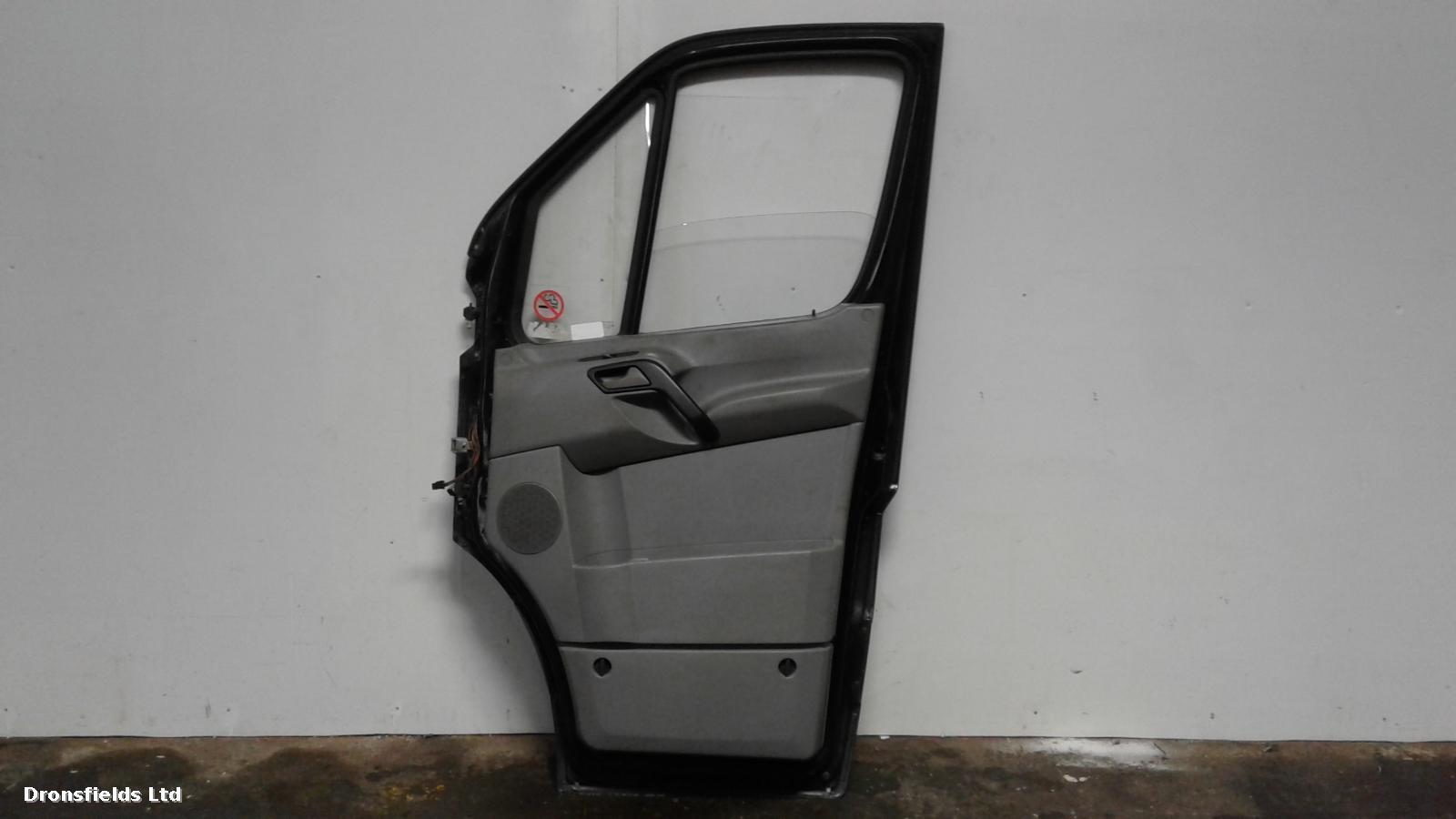 View Auto part R Front Door Mercedes Sprinter 2011