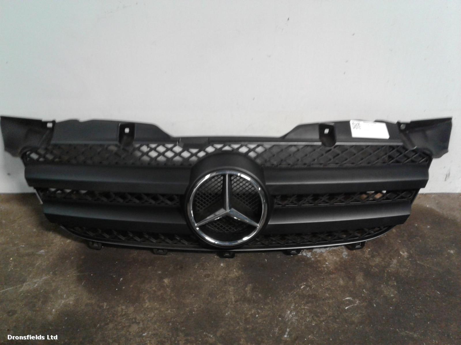 View Auto part Grille Unknown Unknown 2006