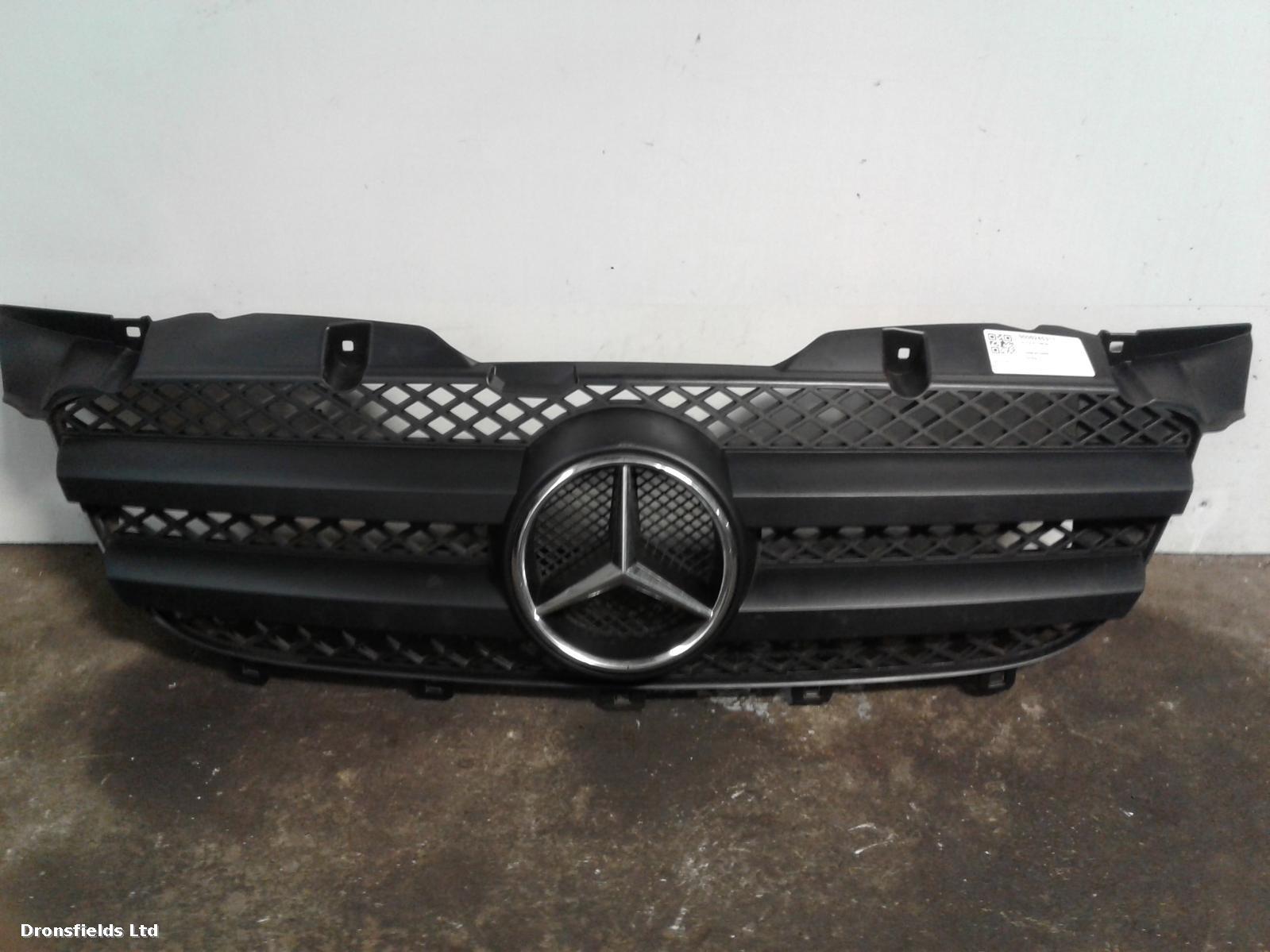 View Auto part Grille Unknown Unknown 2006