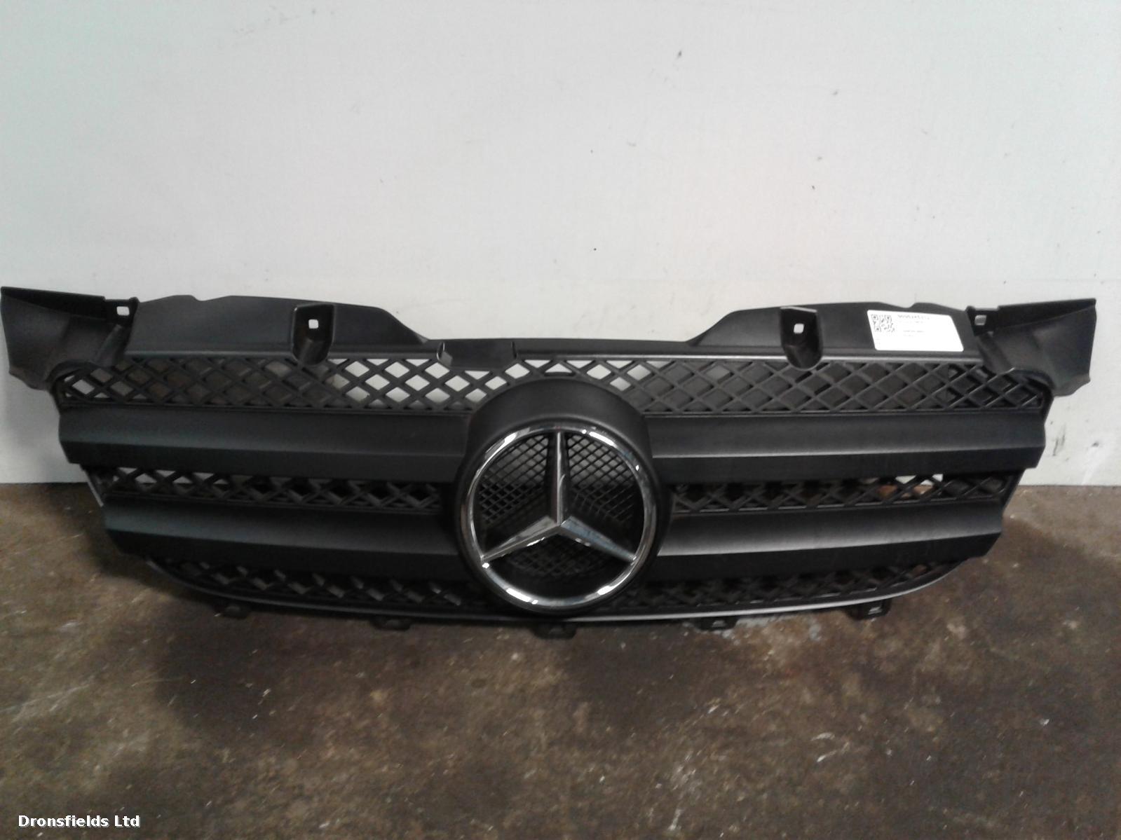 View Auto part Grille Unknown Unknown 2006