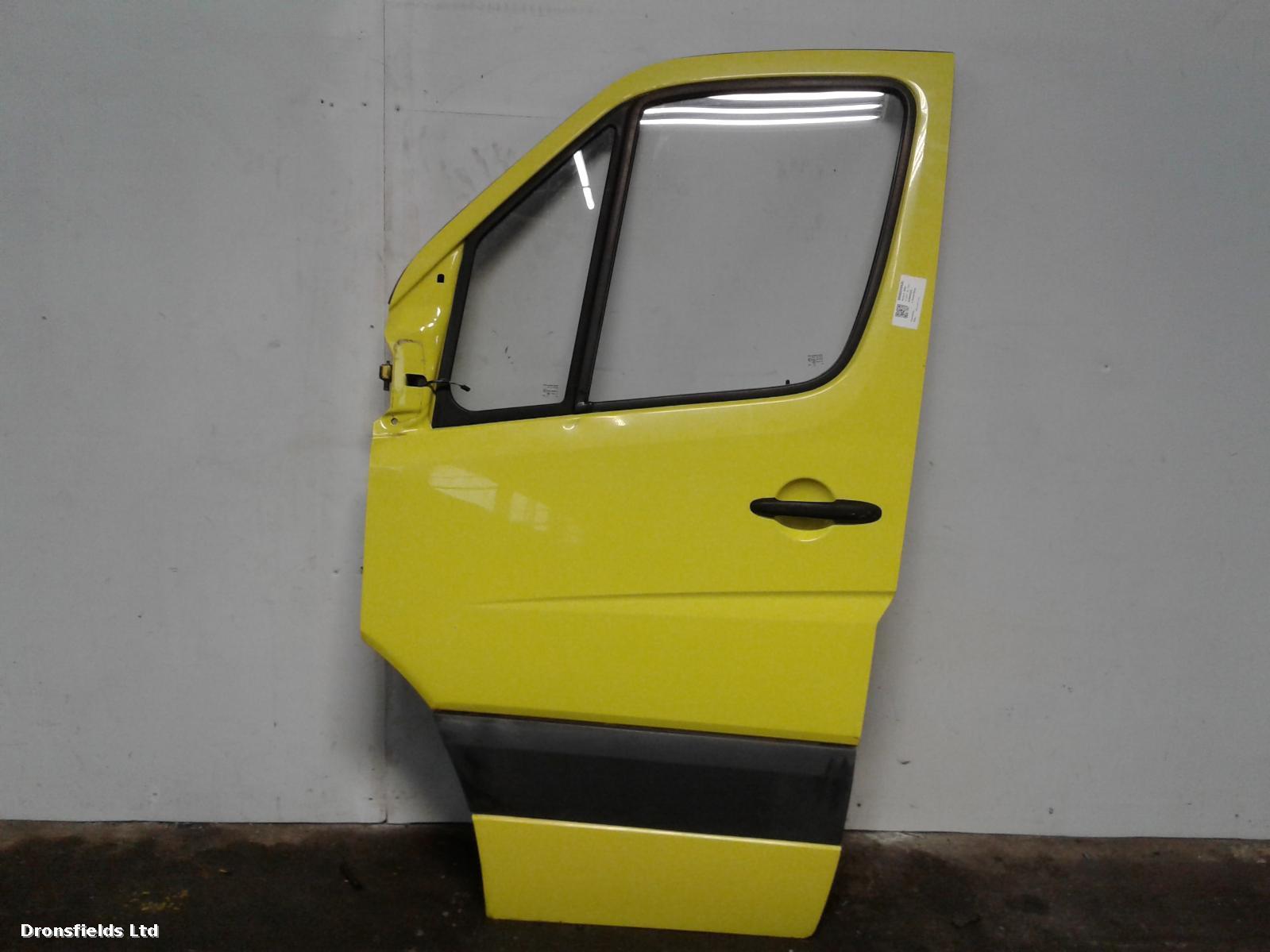 View Auto part L Front Door Mercedes Sprinter 2007