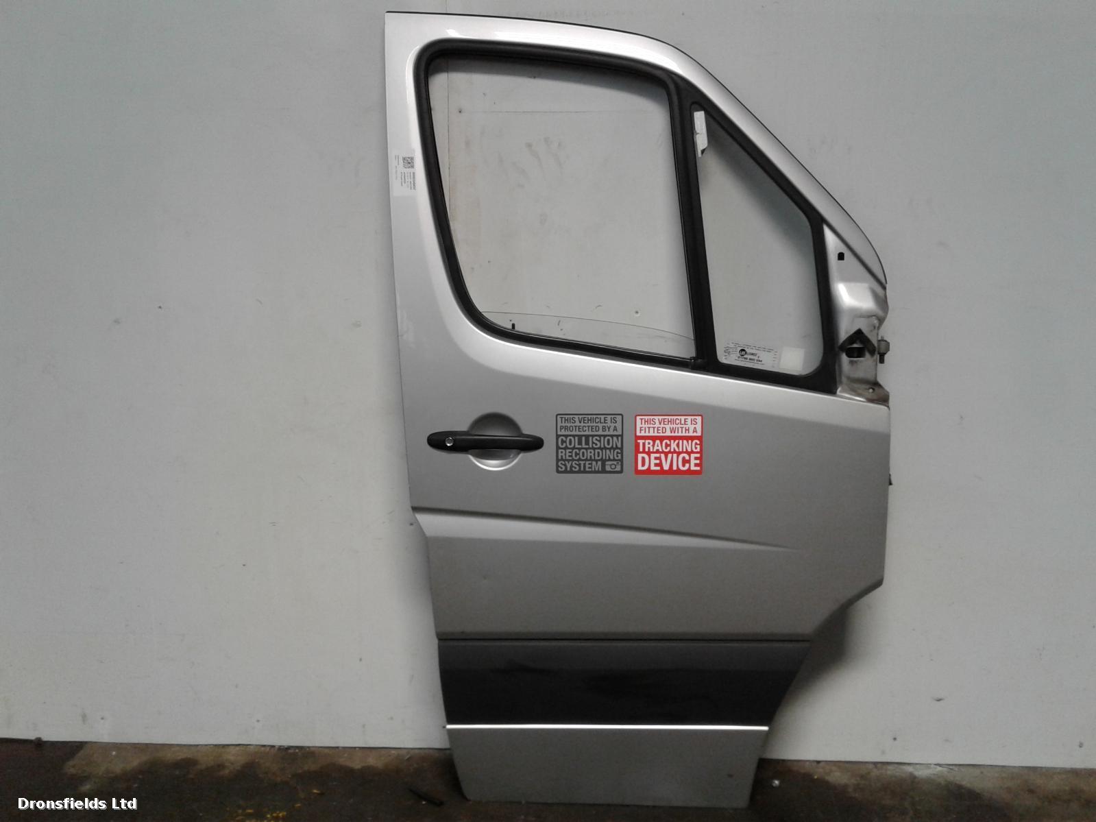 View Auto part R Front Door Mercedes Sprinter 2014
