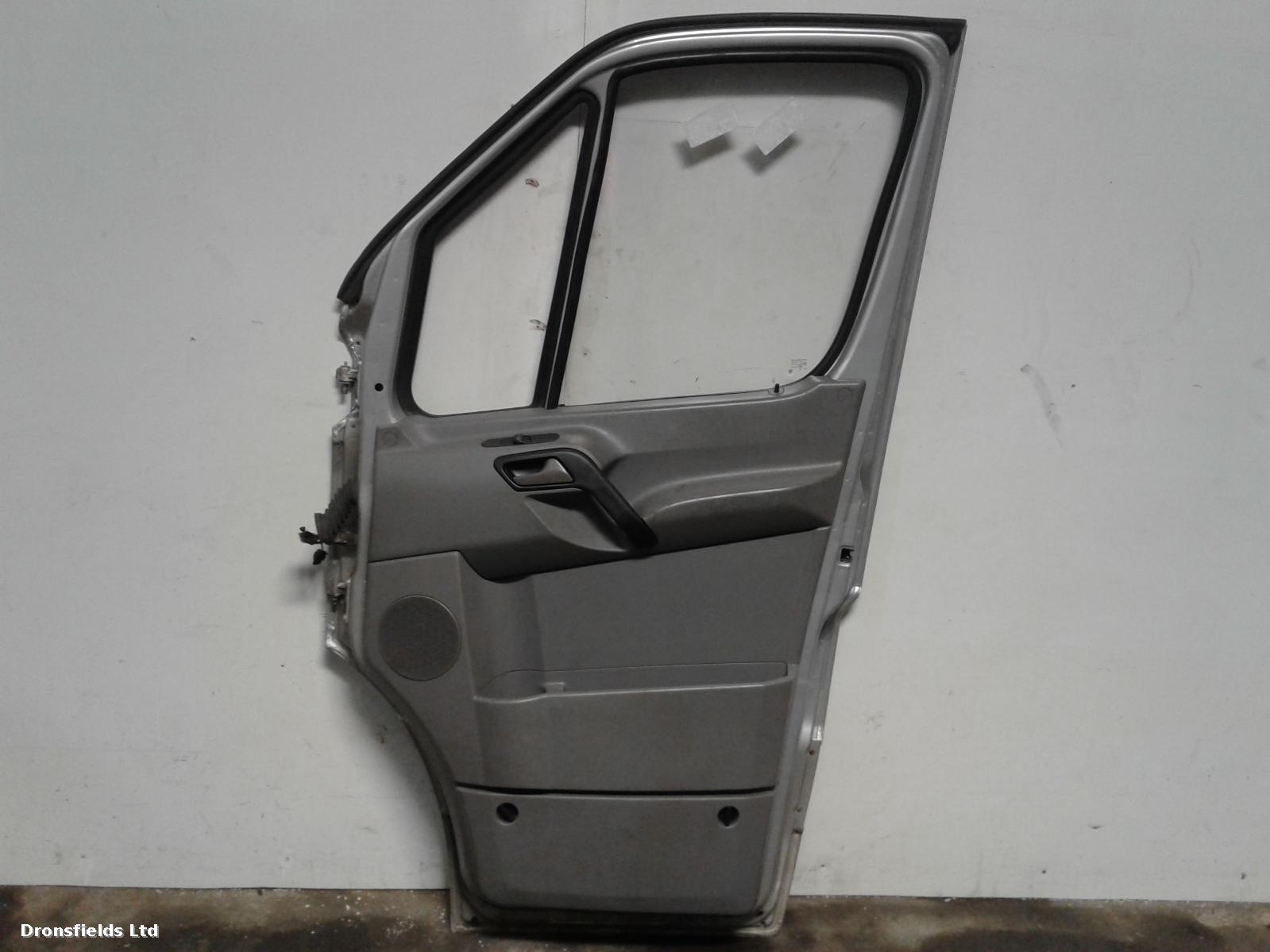 View Auto part R Front Door Mercedes Sprinter 2013