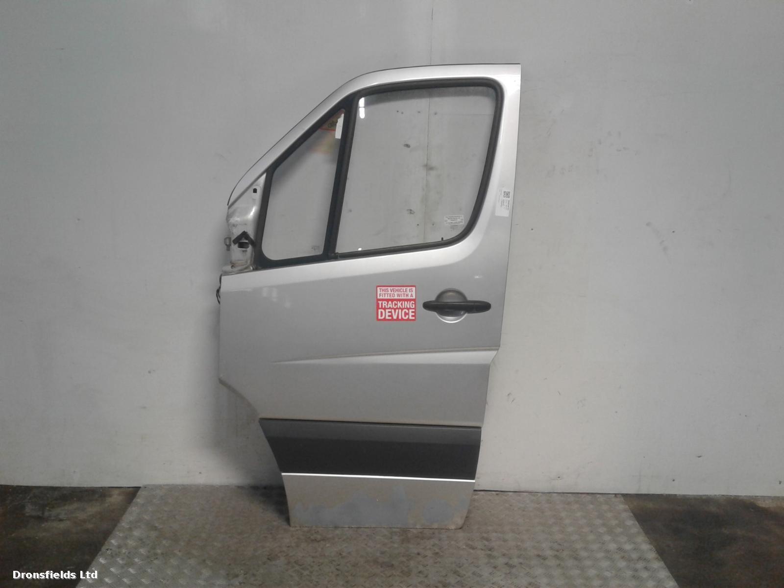 View Auto part L Front Door Mercedes Sprinter 2013