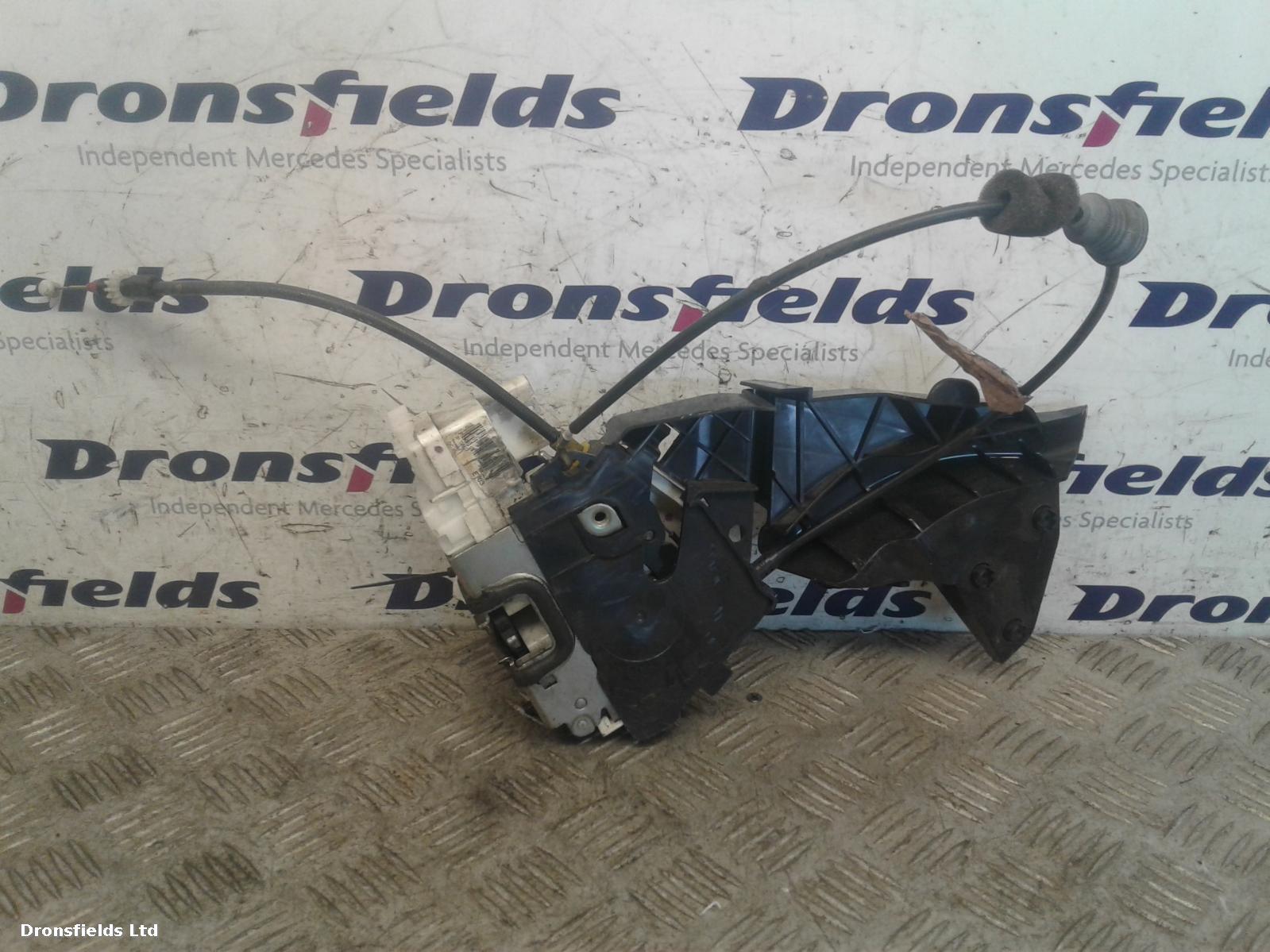 View Auto part Door Lock Assembly Mercedes R Class 2008