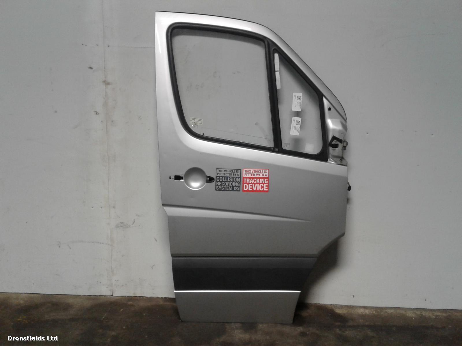View Auto part R Front Door Mercedes Sprinter 2013