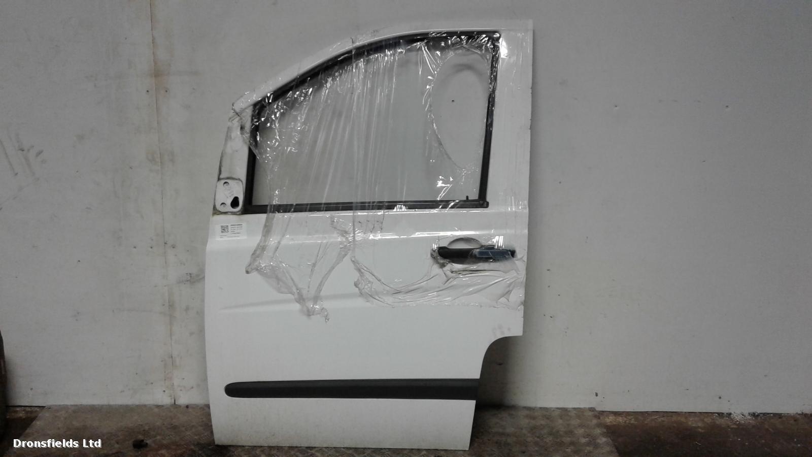 View Auto part L Front Door Mercedes Vito 2008