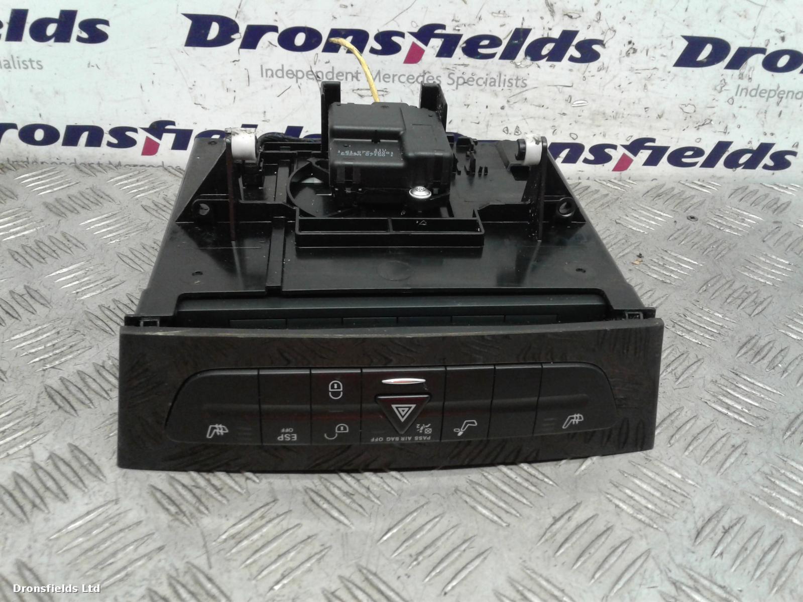 View Auto part CD Changer Mercedes Cls Class 2006