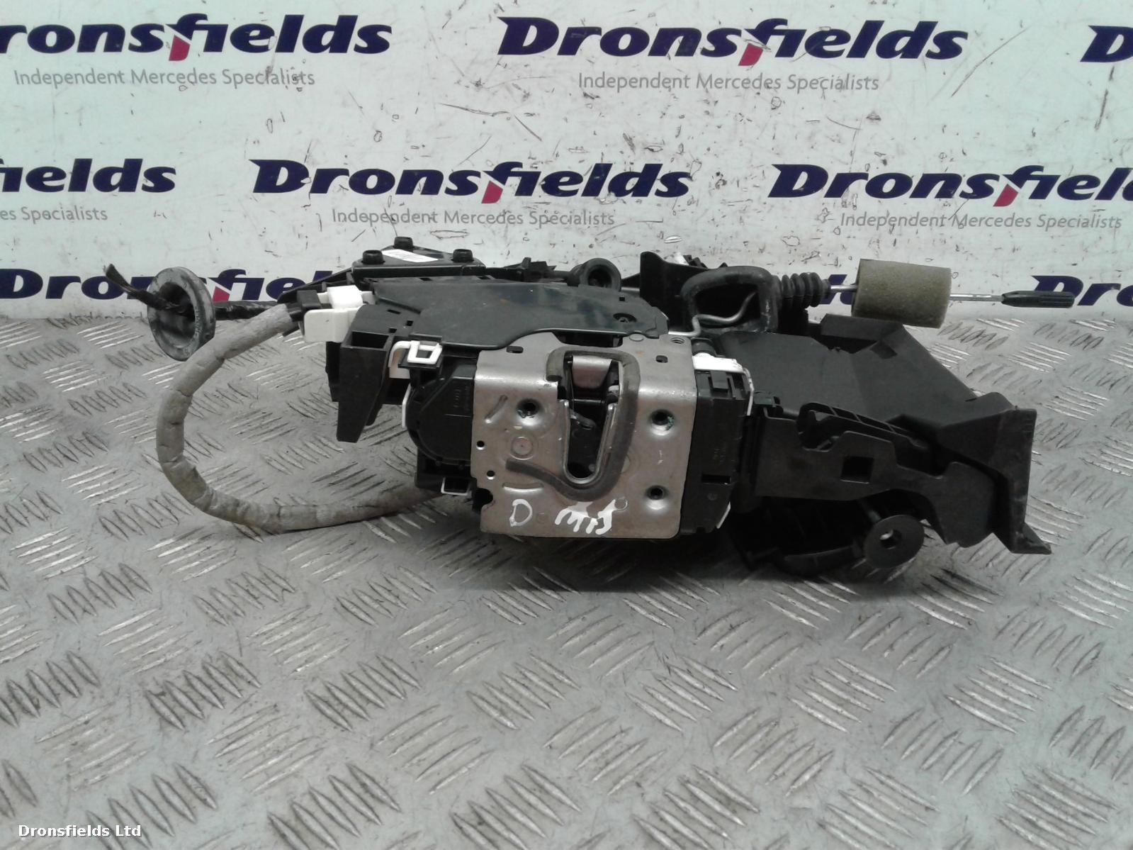 View Auto part Door Lock Assembly Mercedes C Class 2012