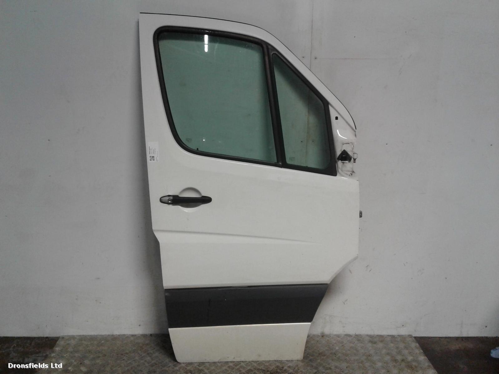 View Auto part R Front Door Mercedes Sprinter 2010