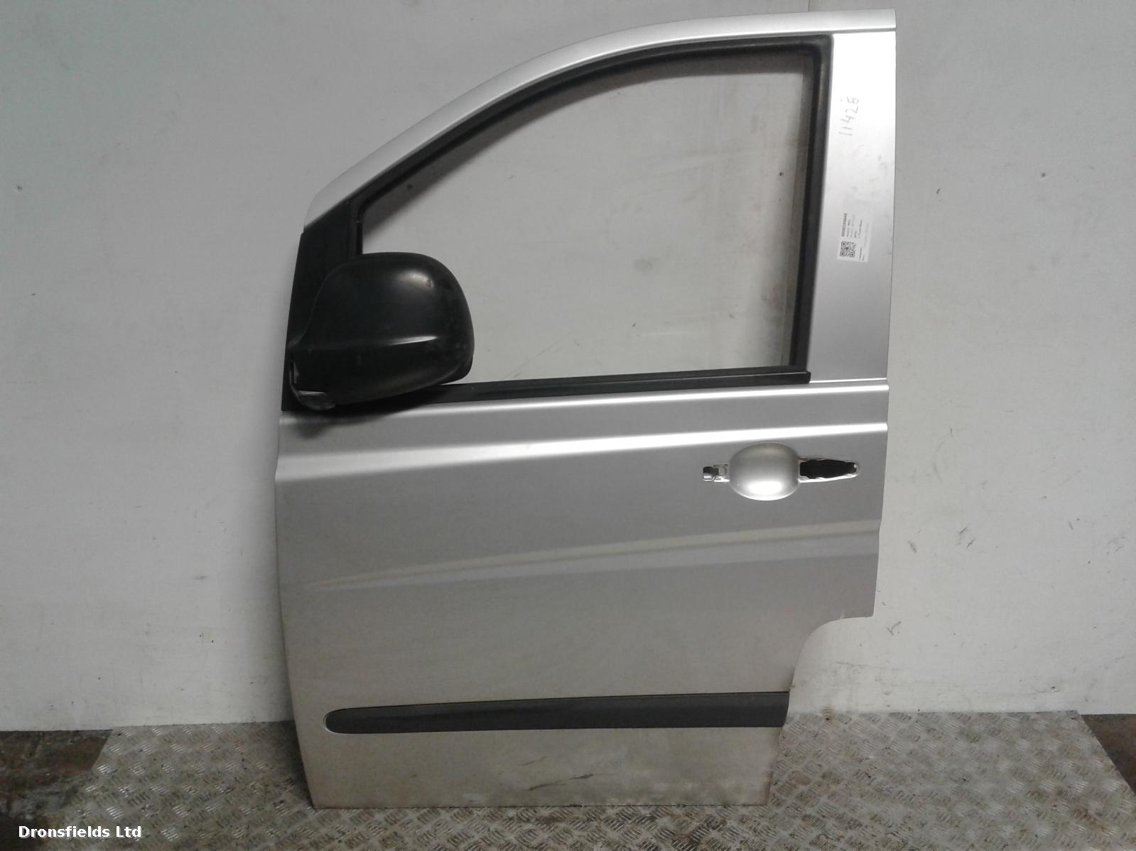 View Auto part L Front Door Mercedes Vito 2010