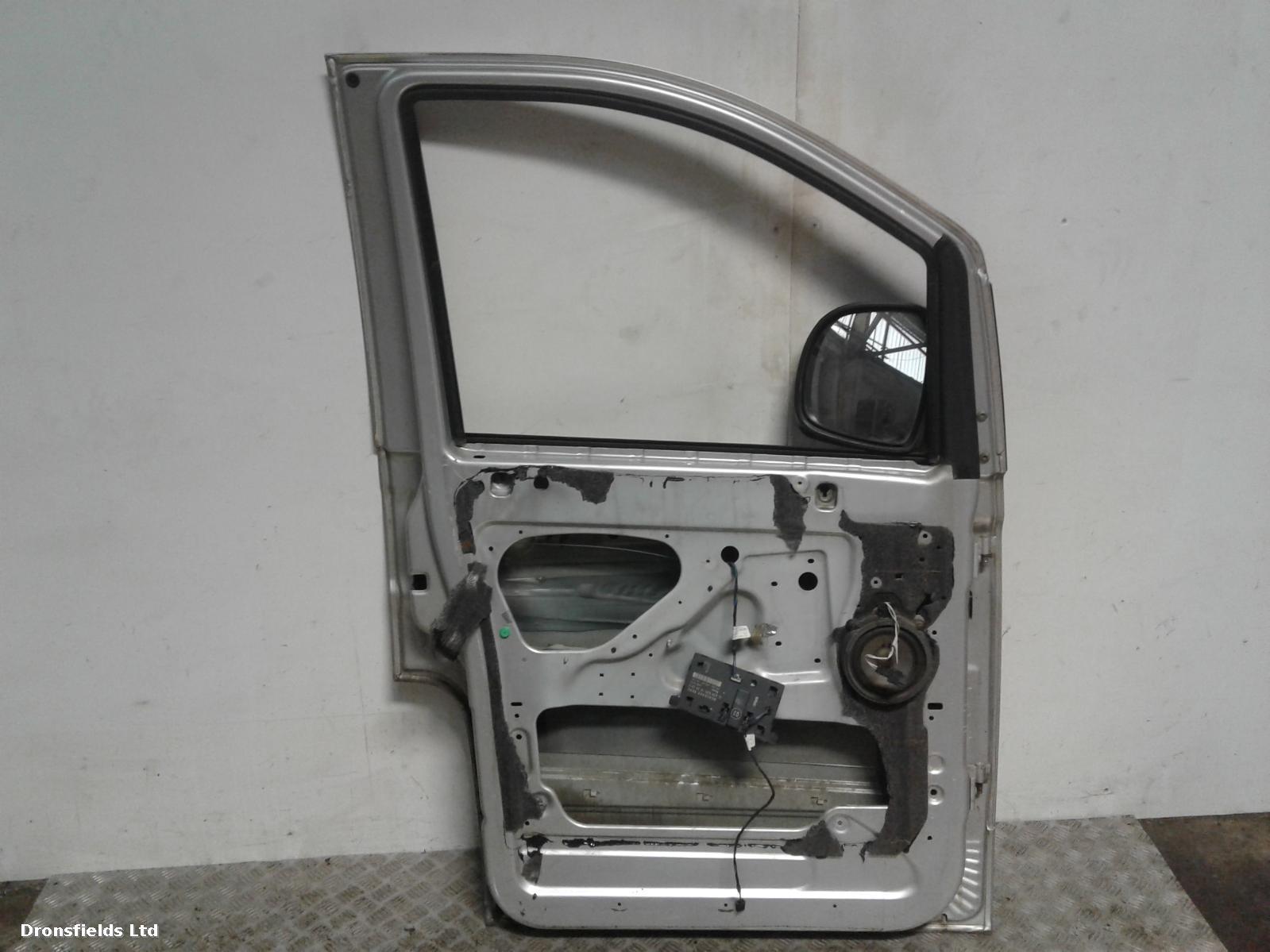 View Auto part L Front Door Mercedes Vito 2010