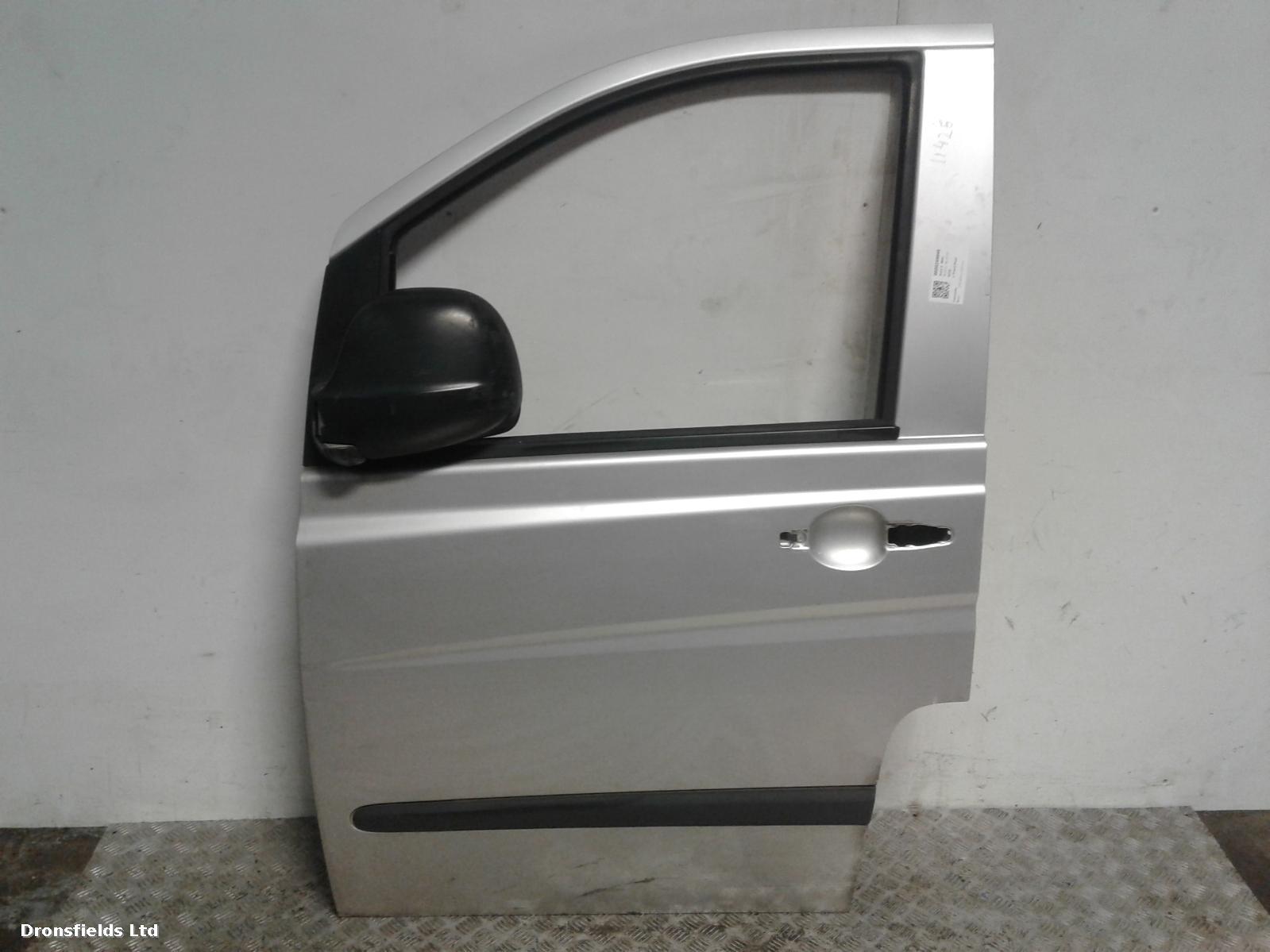 View Auto part L Front Door Mercedes Vito 2010