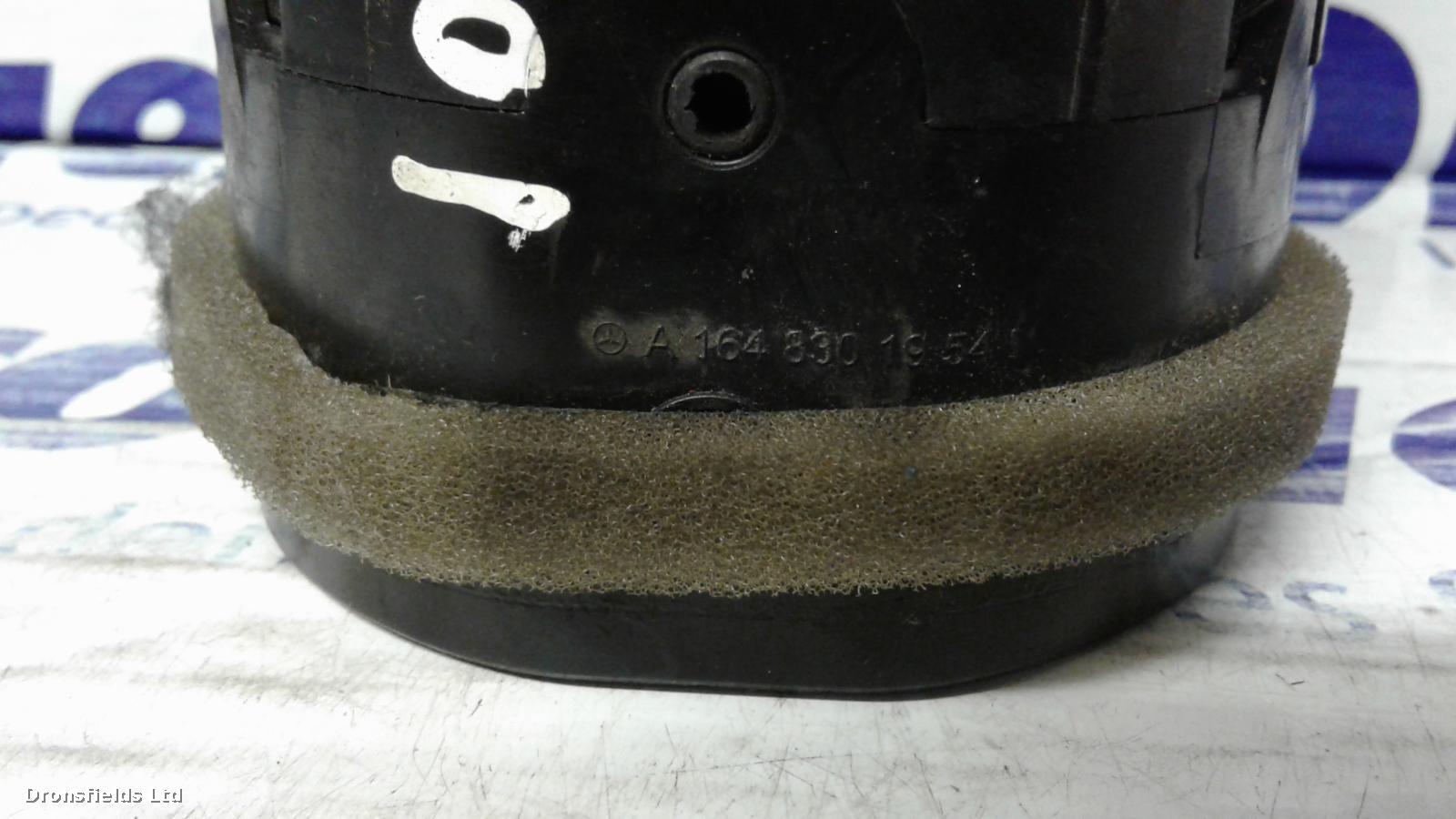View Auto part Vents Mercedes M Class 2008