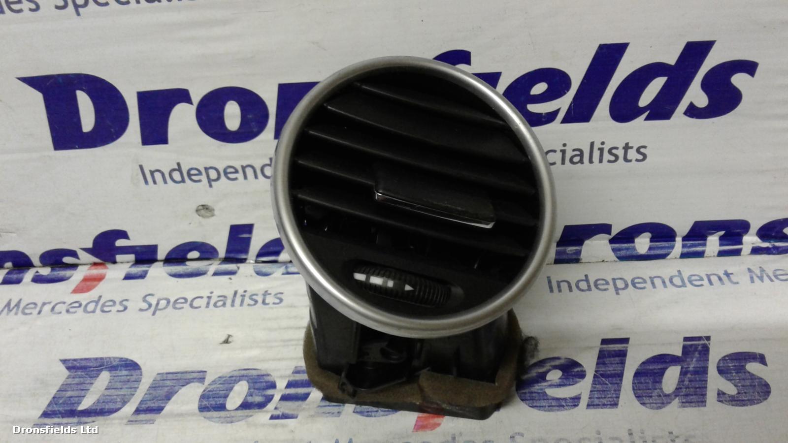 View Auto part Vents Mercedes M Class 2008