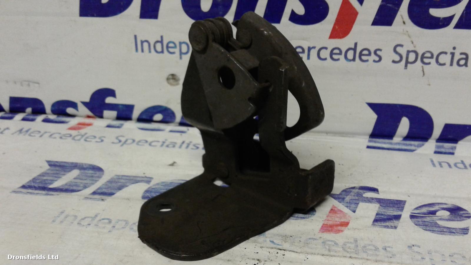 View Auto part Bonnet Latch Unknown Unknown 2019