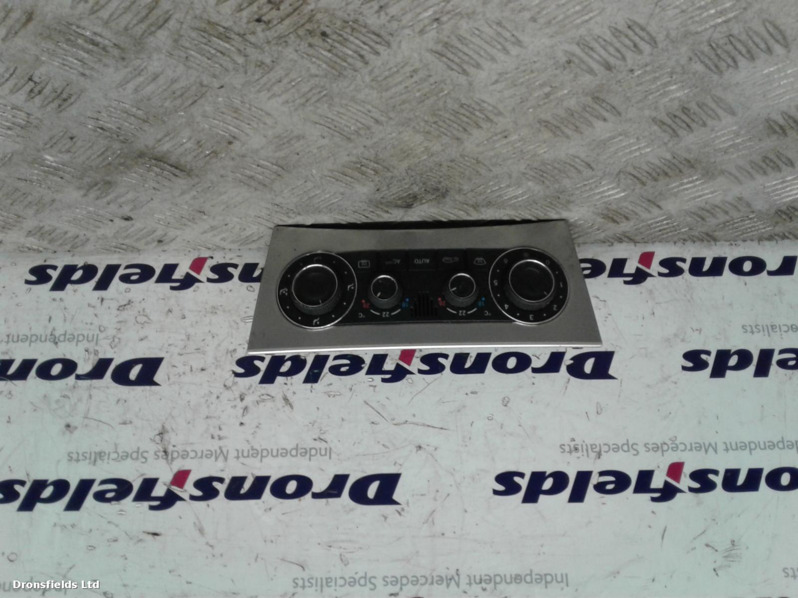 View Auto part Heater/AC Controller Mercedes C Class 2005