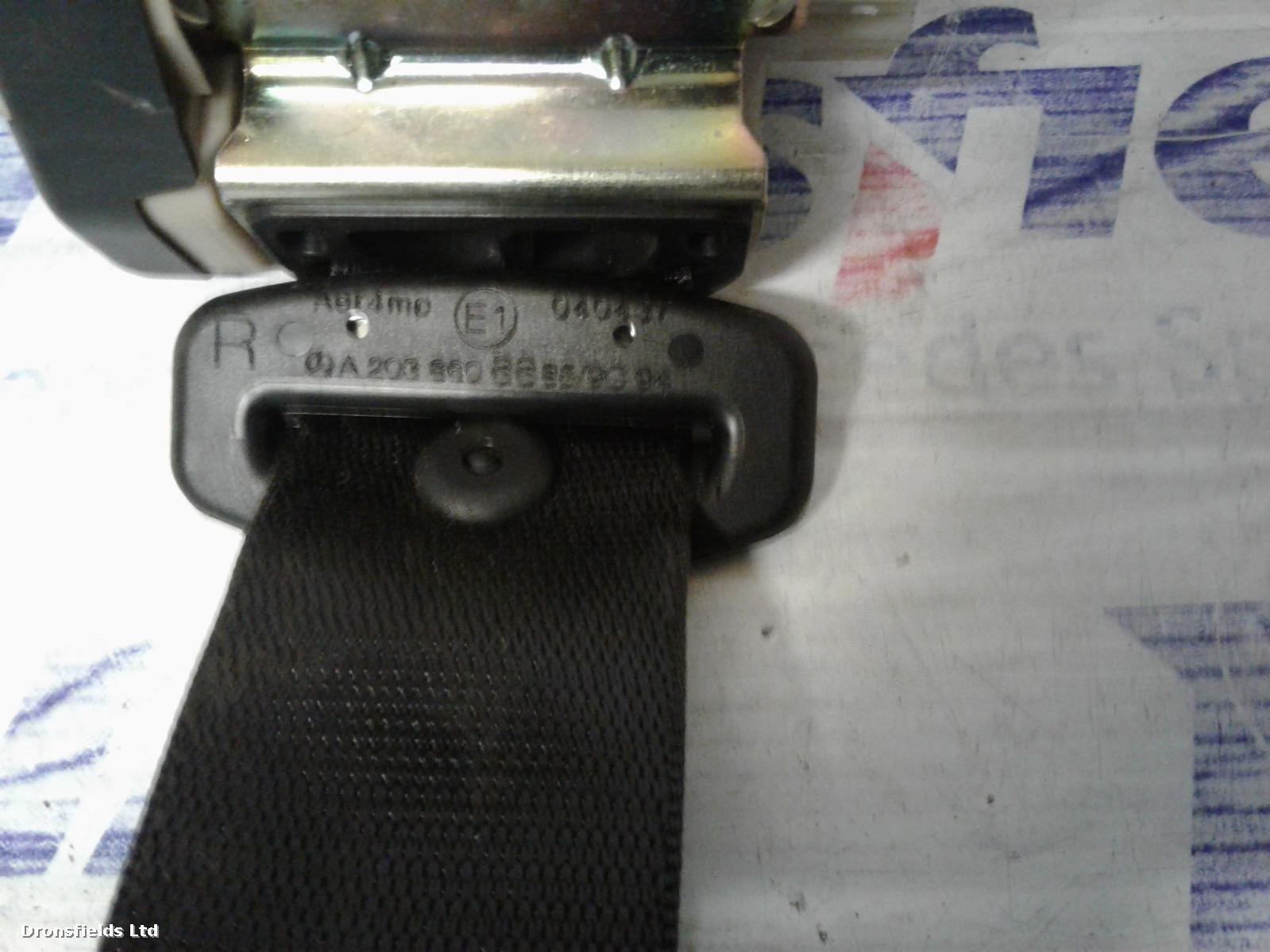 View Auto part Seat Belt Mercedes C Class 2004