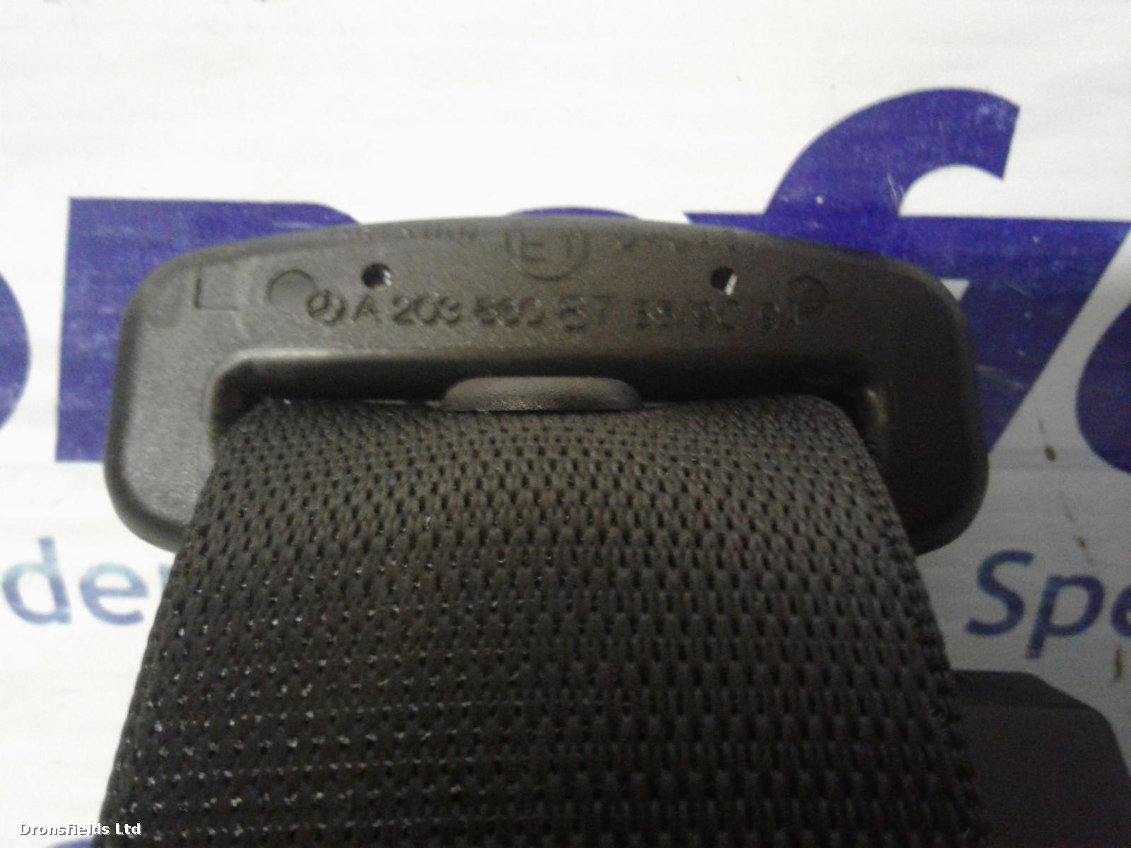 View Auto part Seat Belt Mercedes C Class 2004