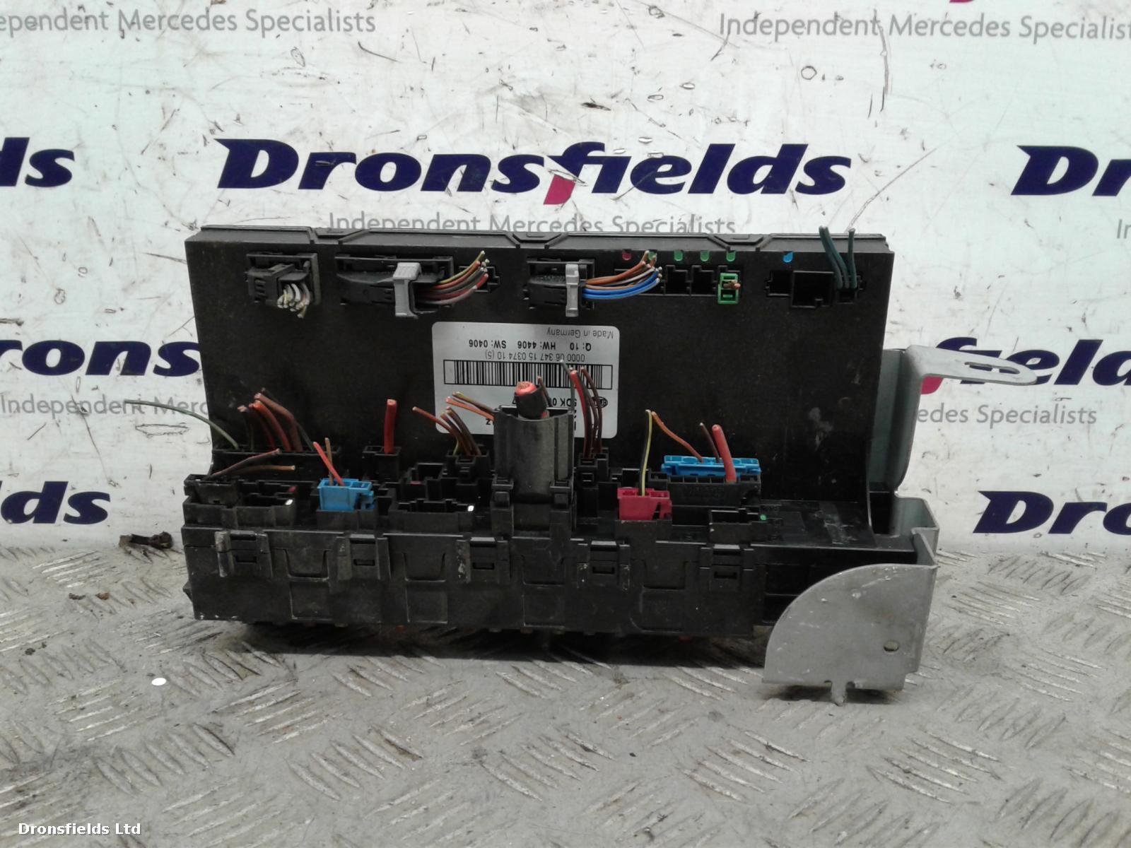 View Auto part Fuse Box Mercedes E Class 2002