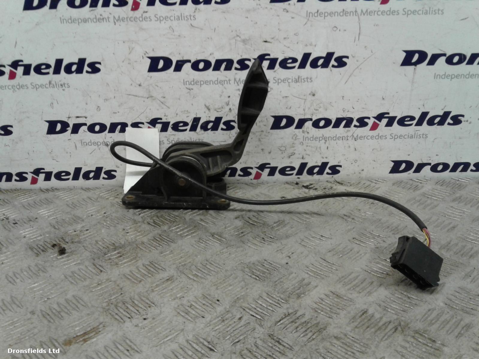 View Auto part Pedal Potentiometer Mercedes Vario 1997