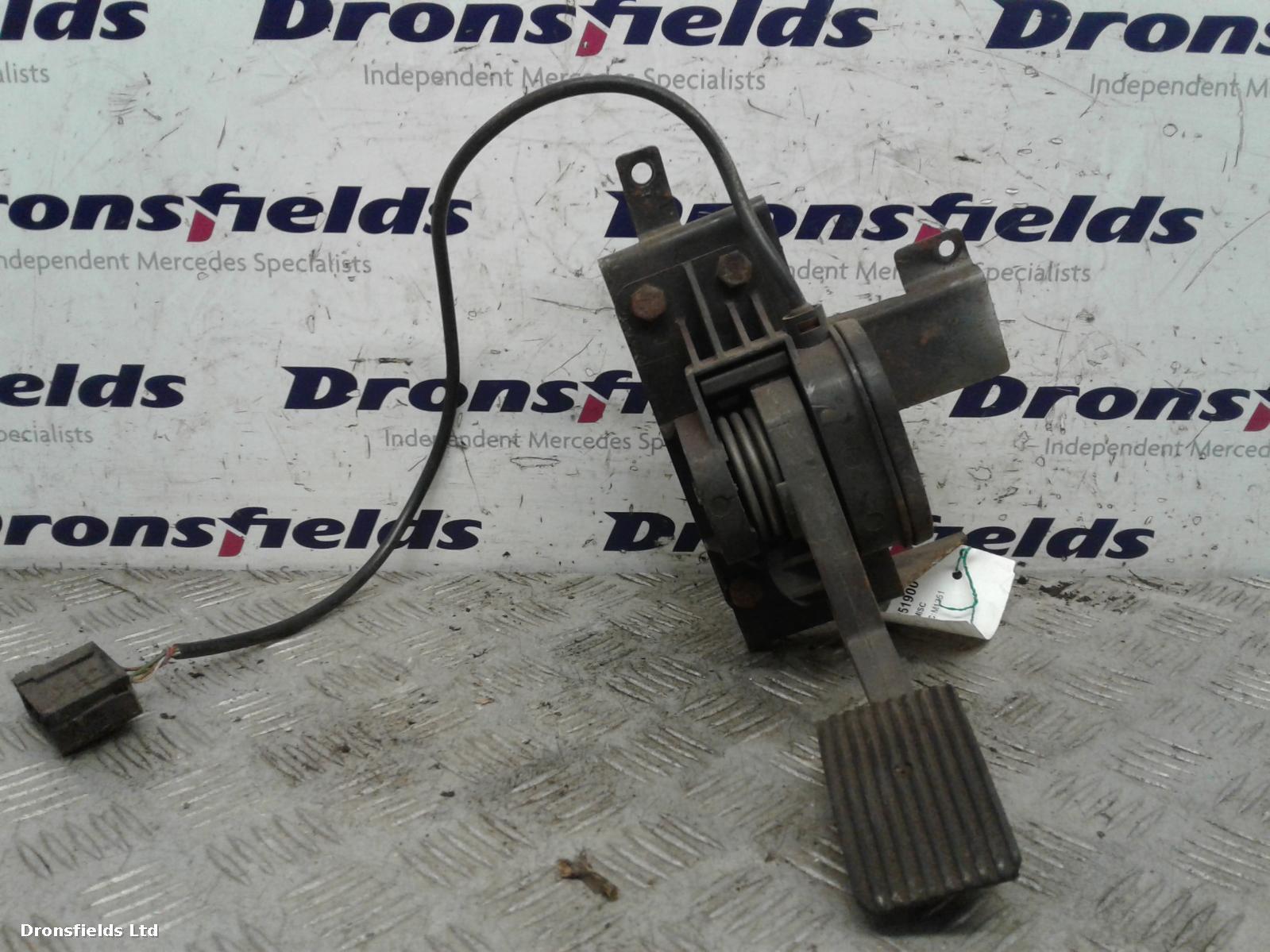 View Auto part Pedal Potentiometer Mercedes Vario 1997