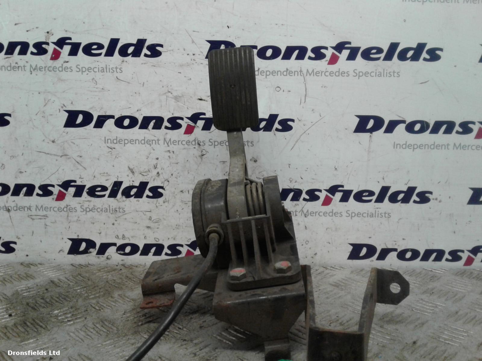 View Auto part Pedal Potentiometer Mercedes Vario 1997