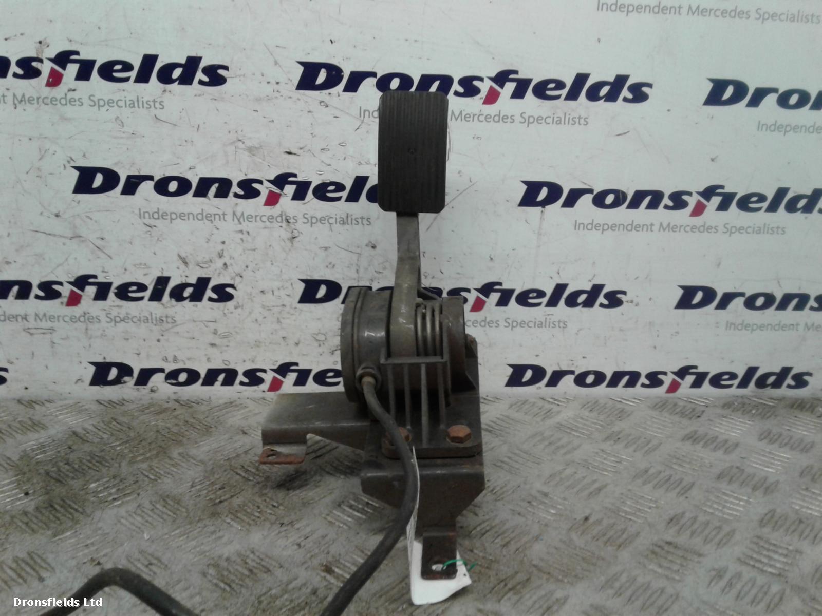 View Auto part Pedal Potentiometer Mercedes Vario 1997
