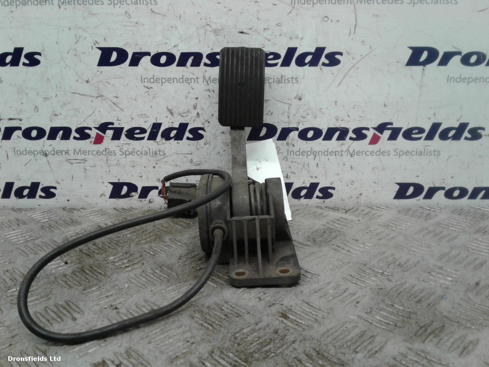 View Auto part Pedal Potentiometer Mercedes Vario 1997