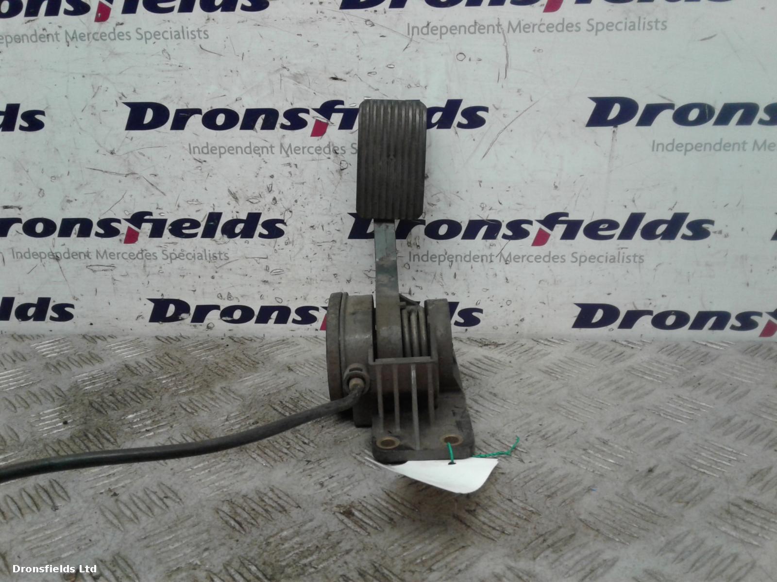 View Auto part Pedal Potentiometer Mercedes Vario 1997