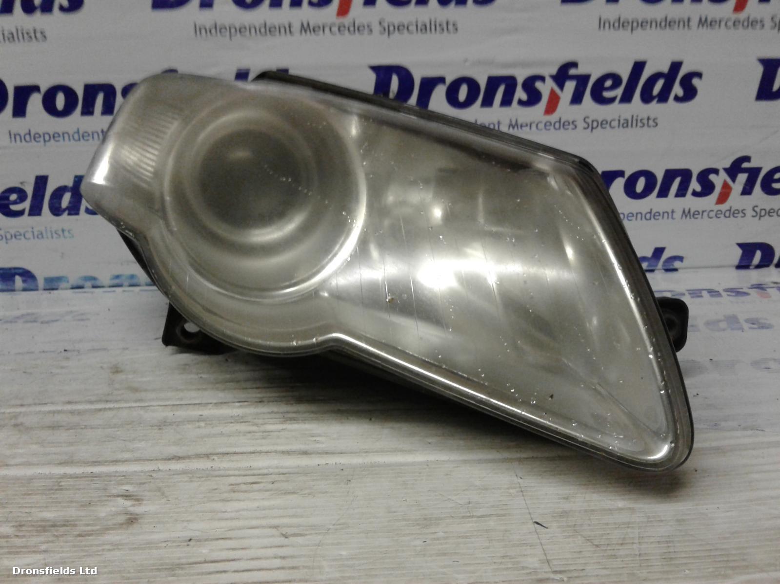 View Auto part R Headlamp Volkswagen Passat 2007