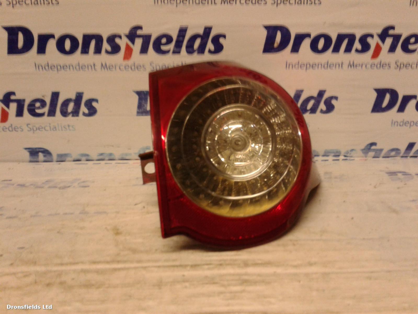 View Auto part R Taillight Volkswagen Passat 2007