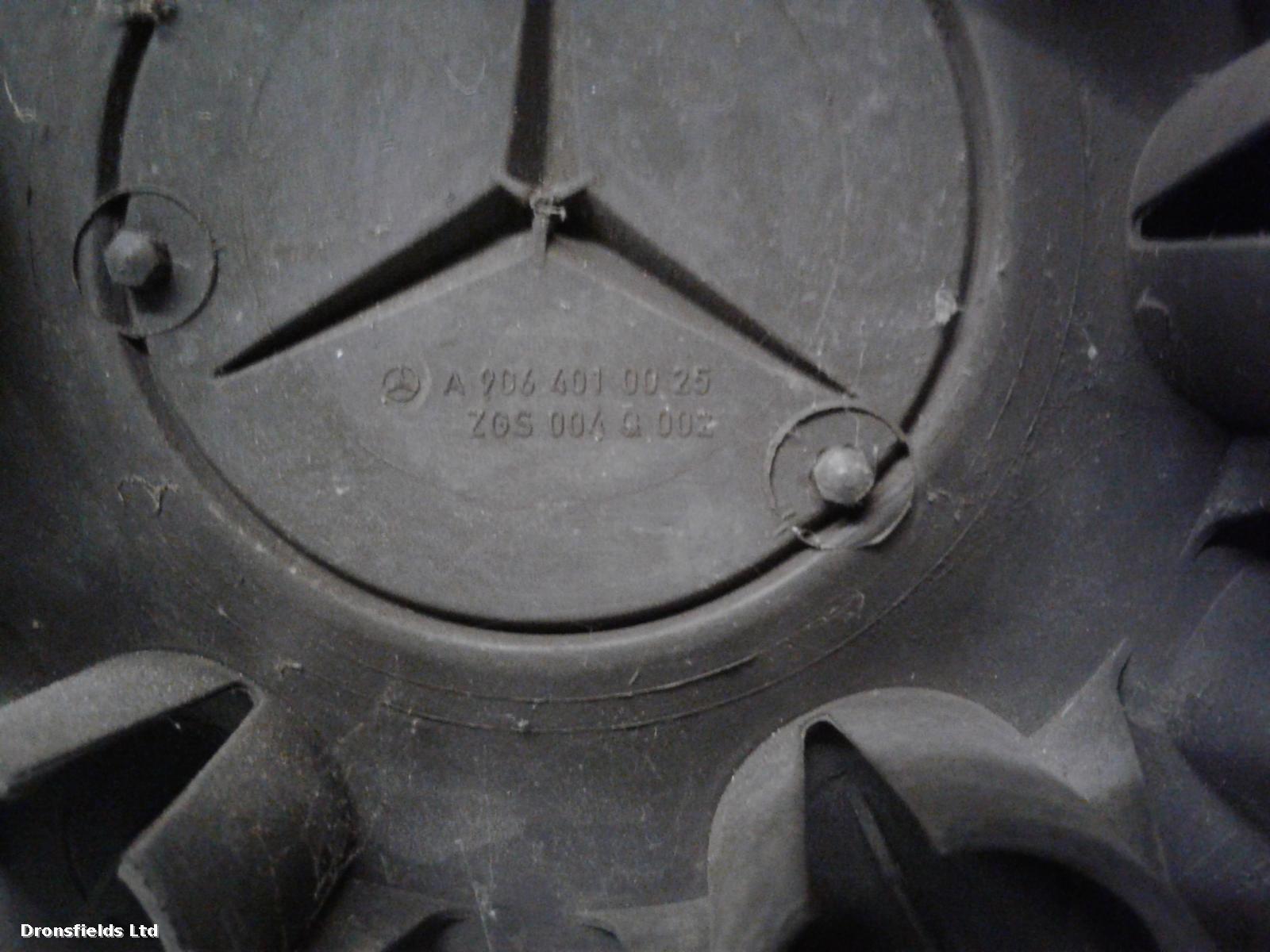View Auto part Wheel Cover/Hub Cap Mercedes Sprinter 2019