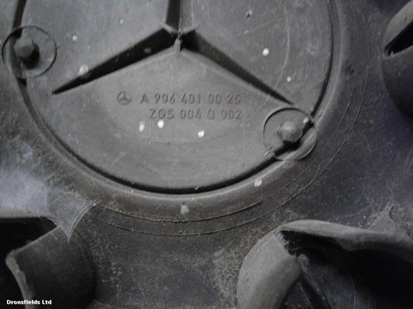 View Auto part Wheel Cover/Hub Cap Mercedes Sprinter 2019