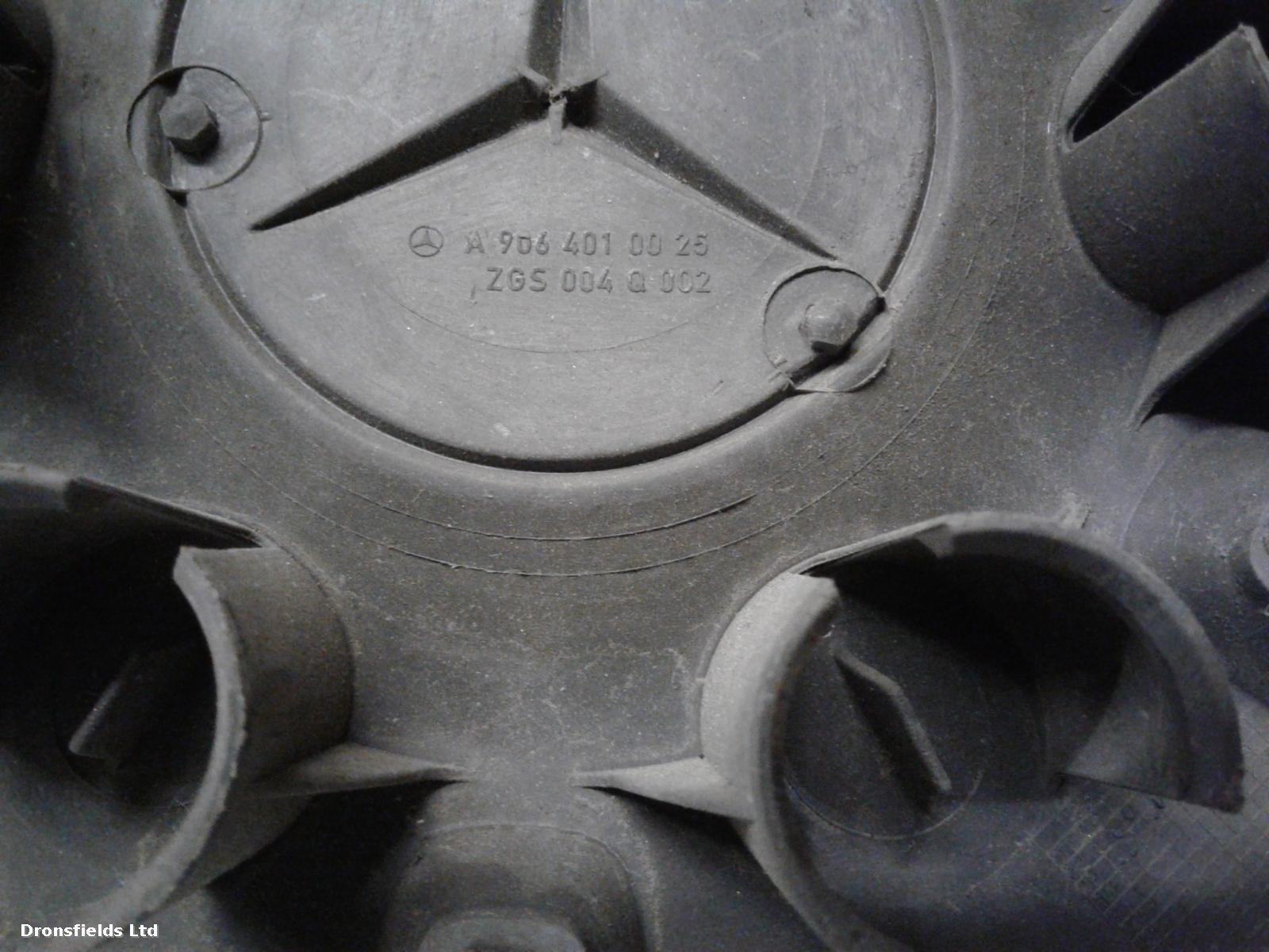 View Auto part Wheel Cover/Hub Cap Mercedes Sprinter 2019