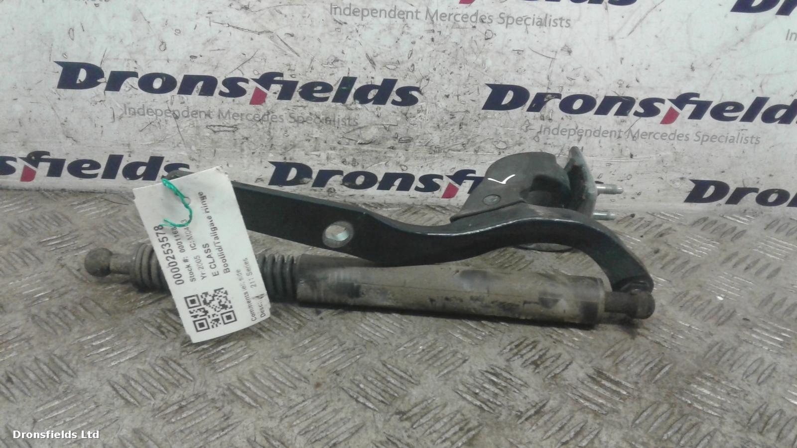 View Auto part Bootlid/Tailgate Hinge Mercedes E Class 2005