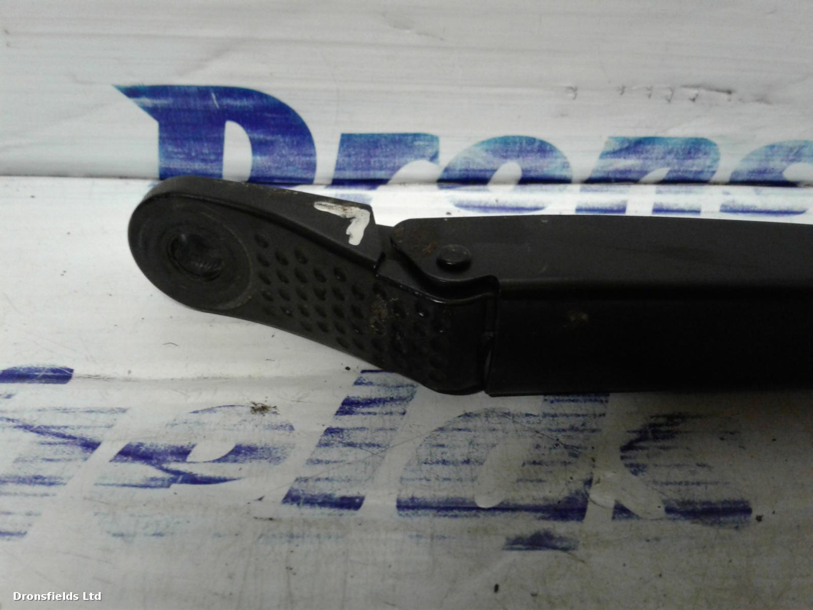 View Auto part Wiper Arm Mercedes Citan 2018