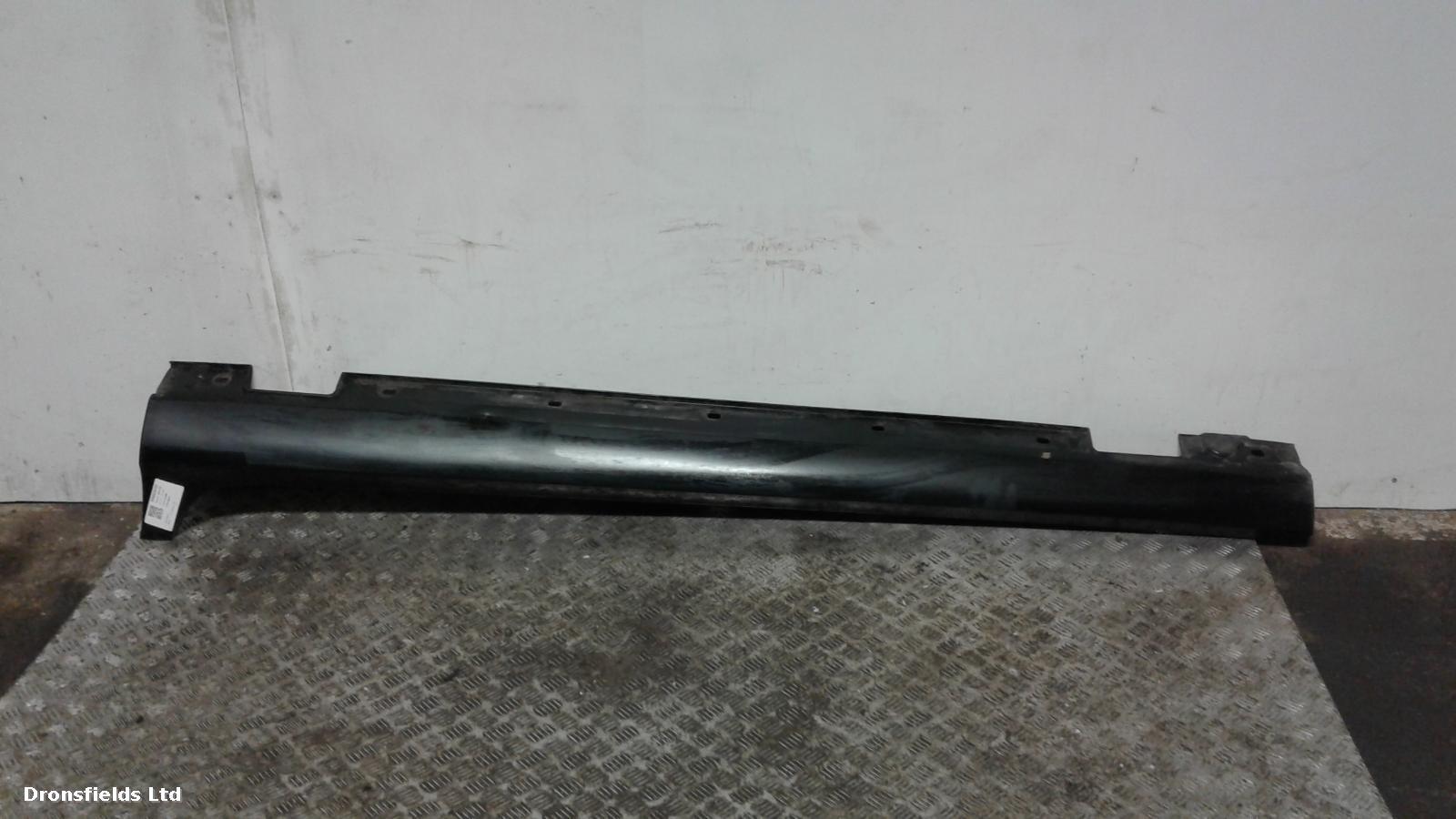 View Auto part Side Skirt Mercedes Cls Class 2011