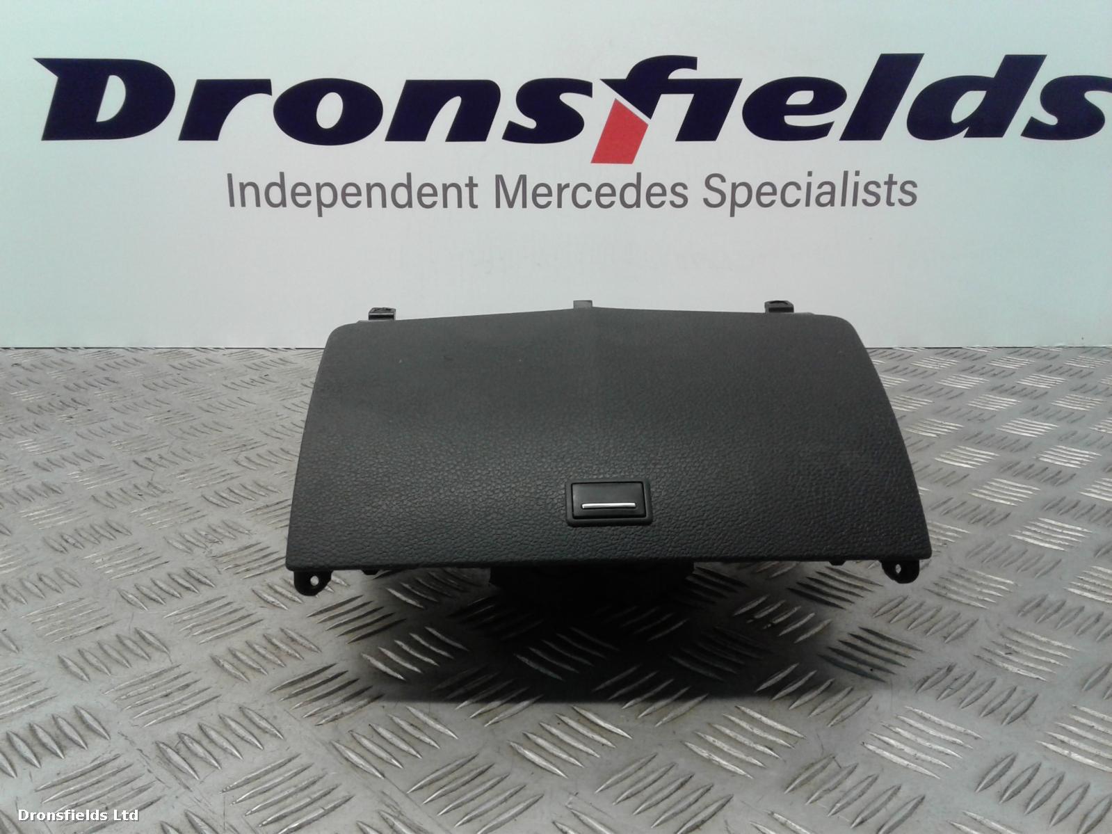 View Auto part Radio Display Mercedes C Class 2009