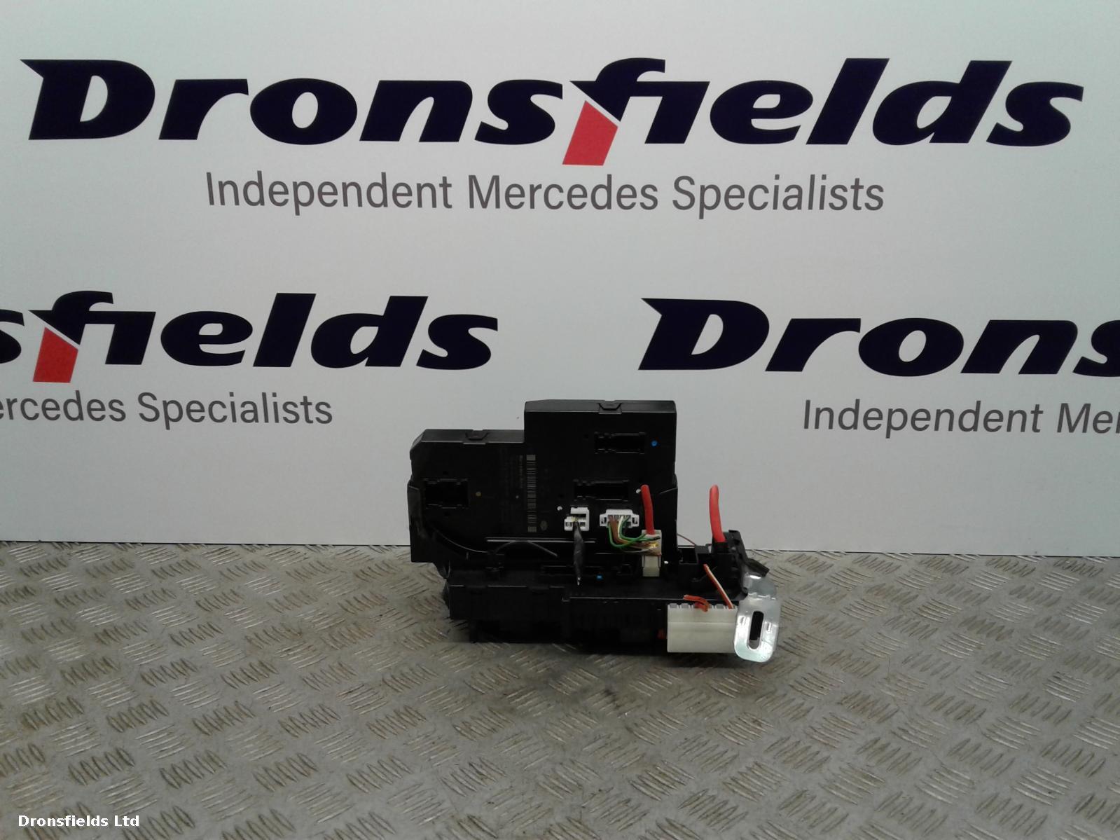 View Auto part Fuse Box Mercedes E Class 2010