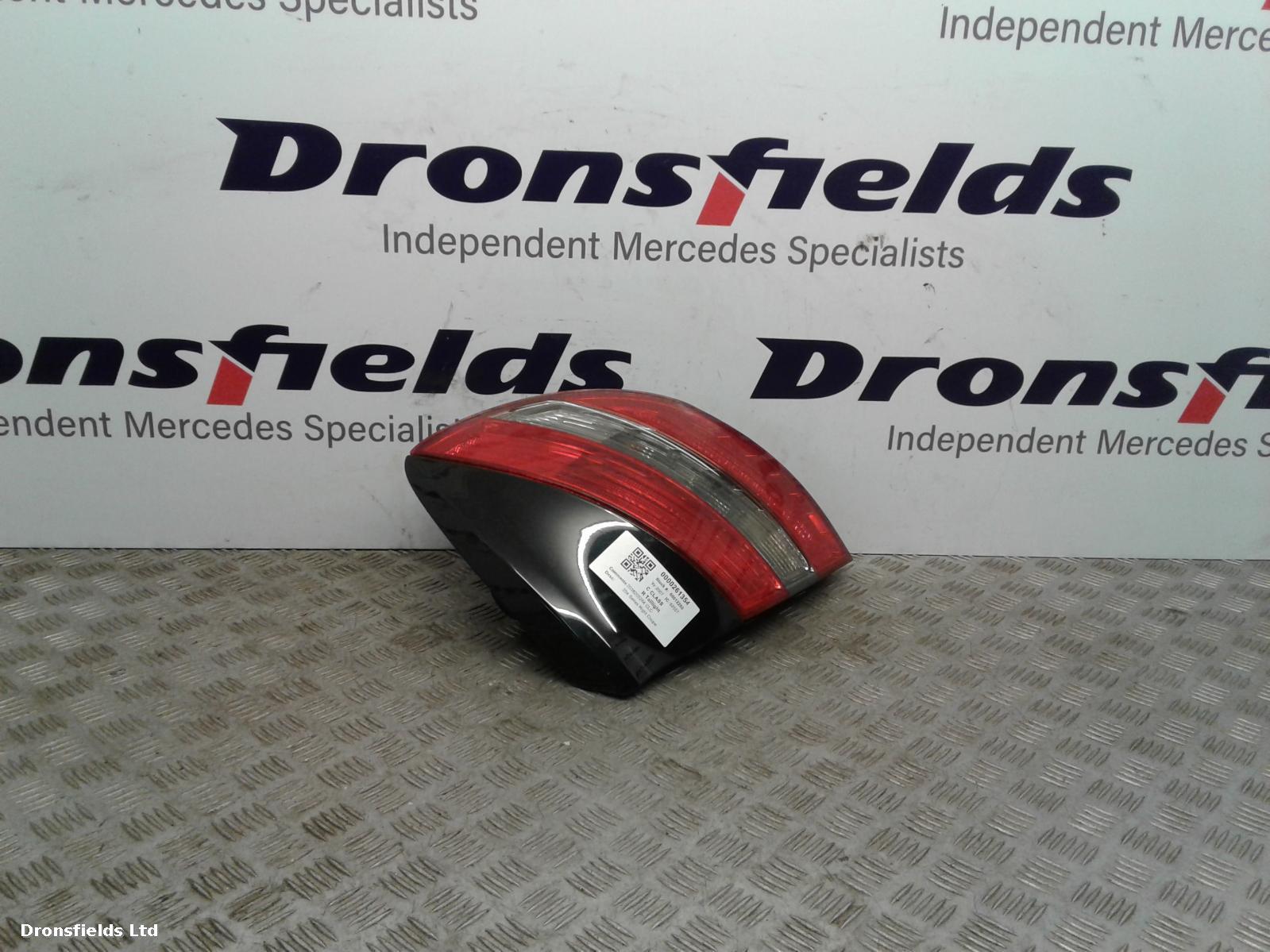 View Auto part R Taillight Mercedes C Class 2007