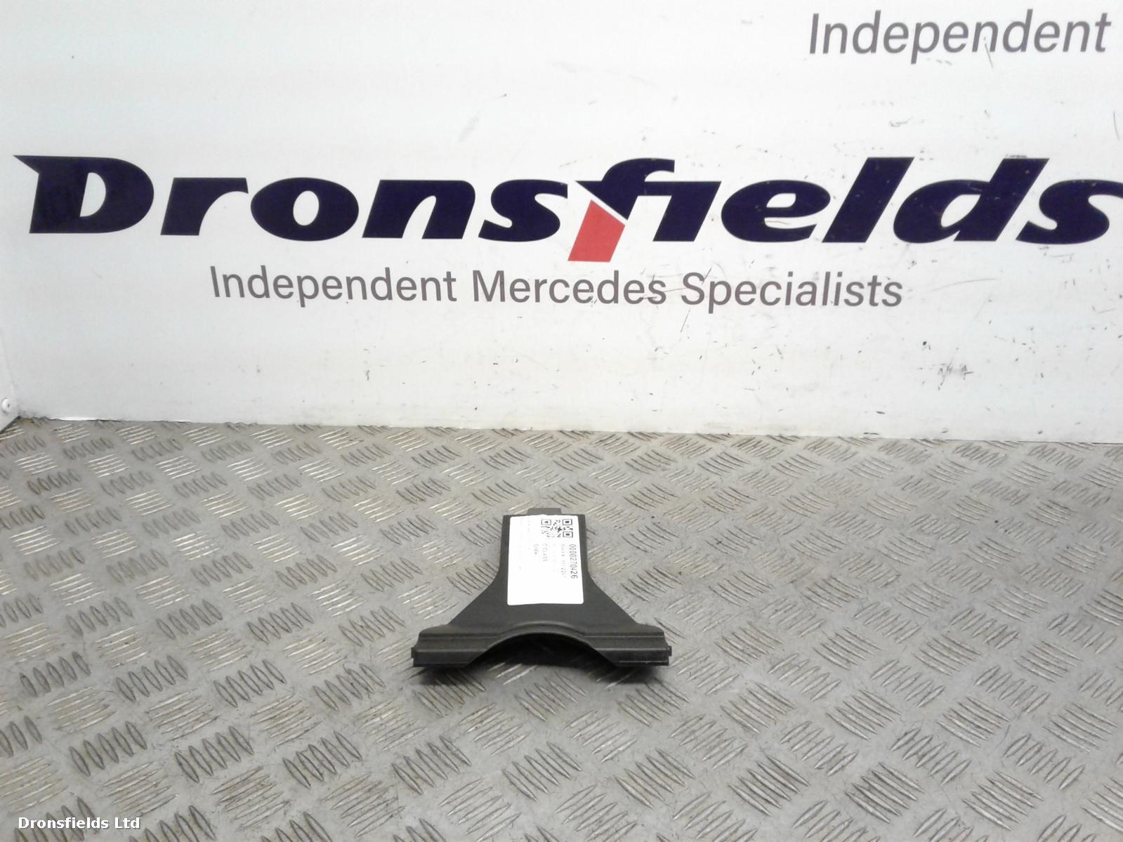 View Auto part Grille Mercedes C Class 2003
