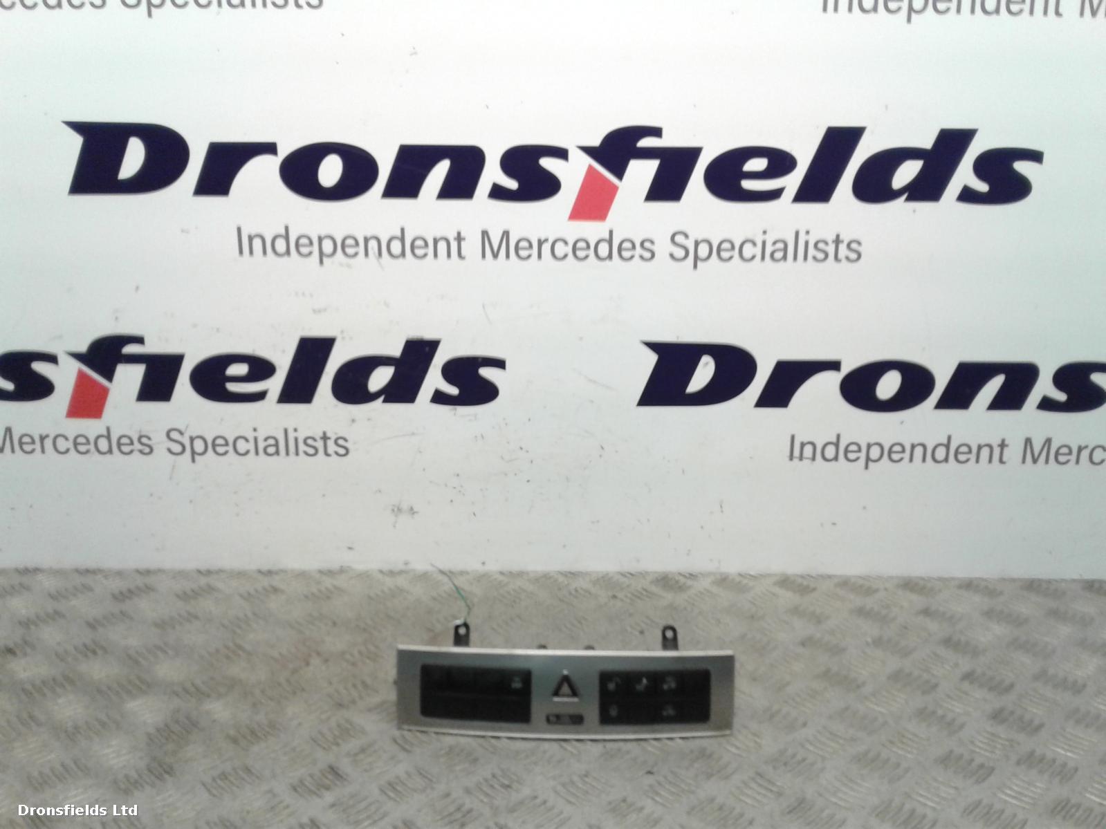 View Auto part Heater/AC Controller Mercedes C Class 2005