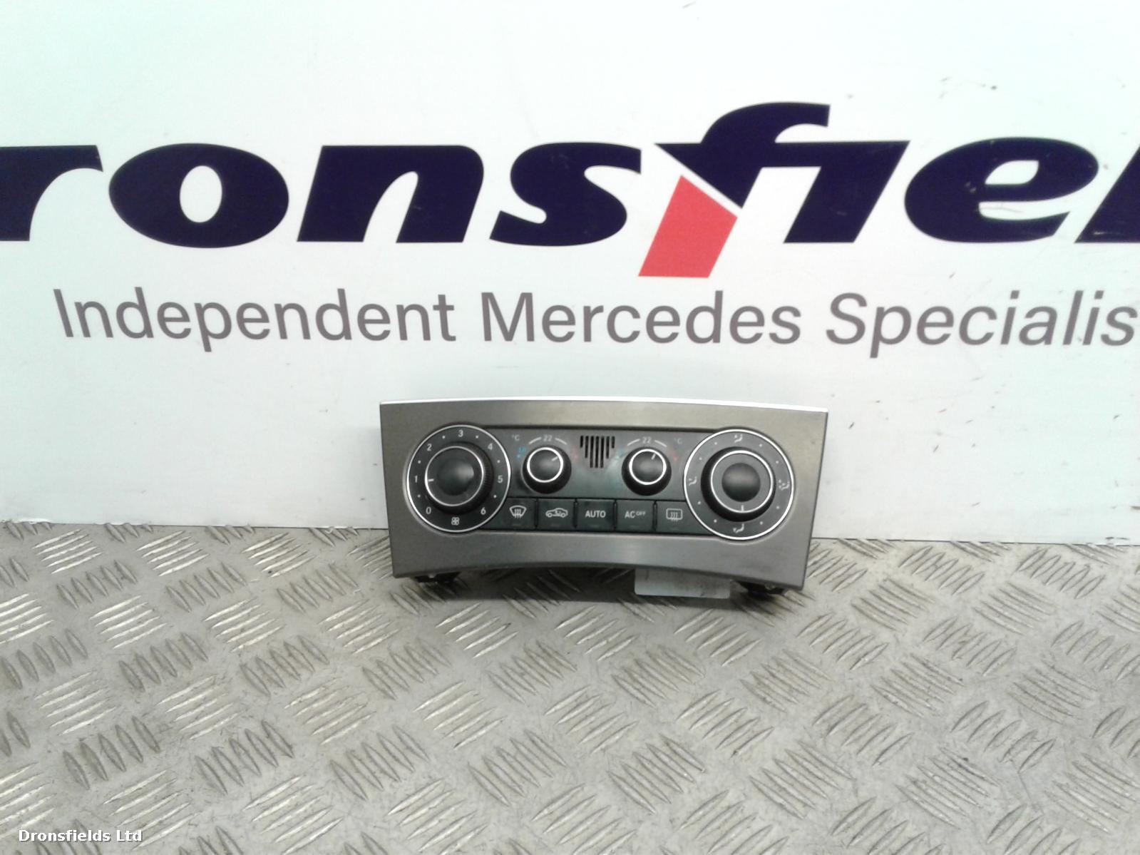 View Auto part Heater/AC Controller Mercedes C Class 2004