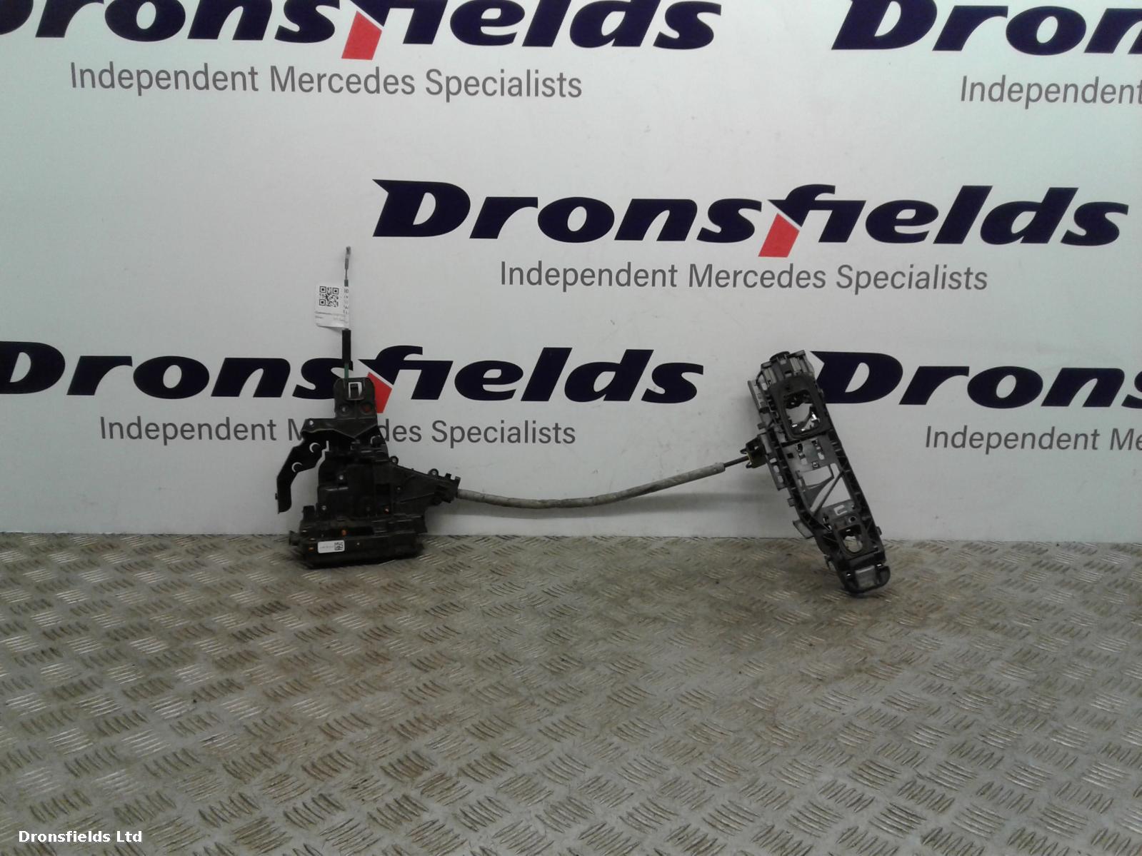 View Auto part Door Lock Assembly Mercedes C Class 2015