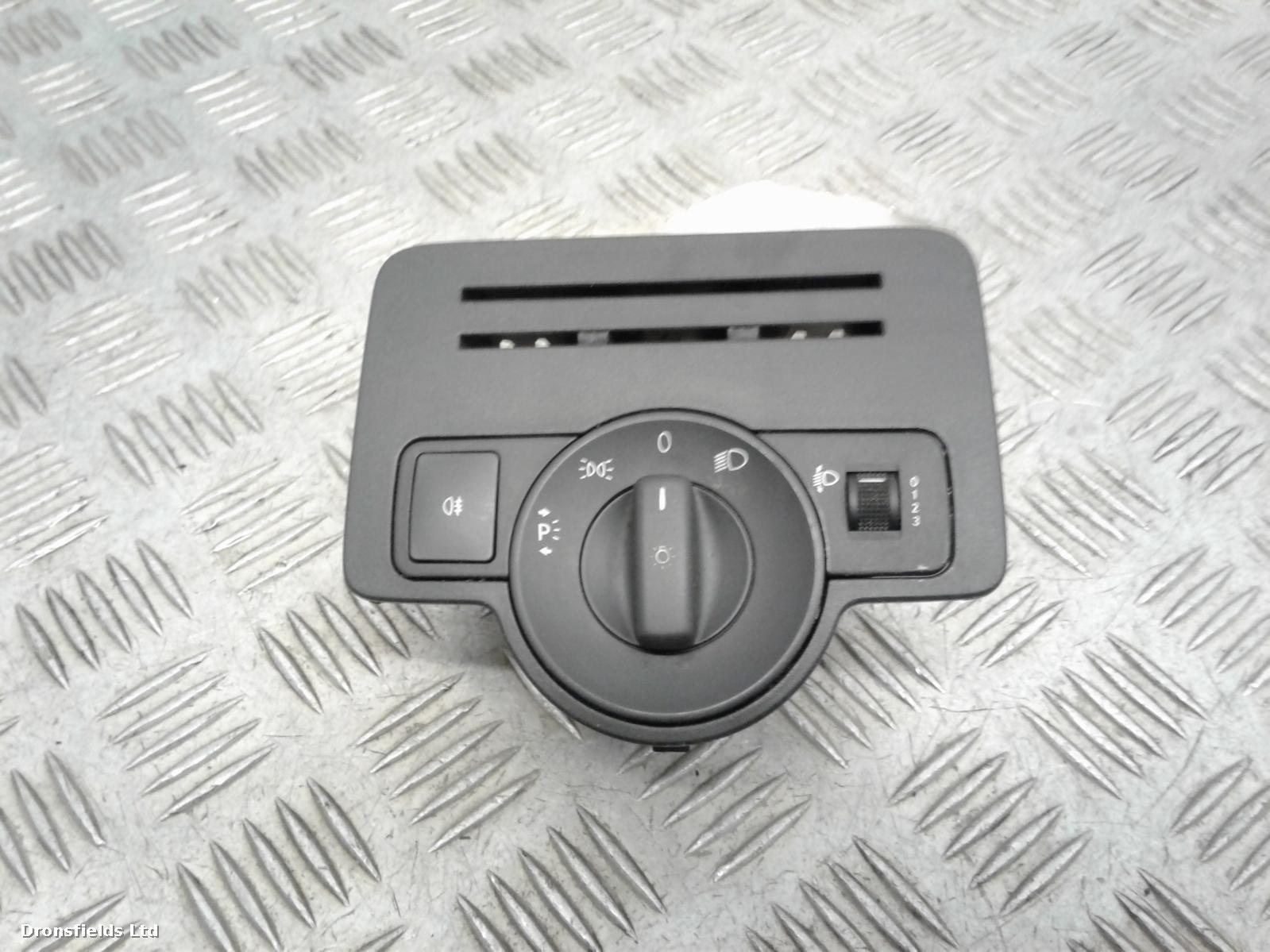 View Auto part Headlight Switch Mercedes Vito 2016