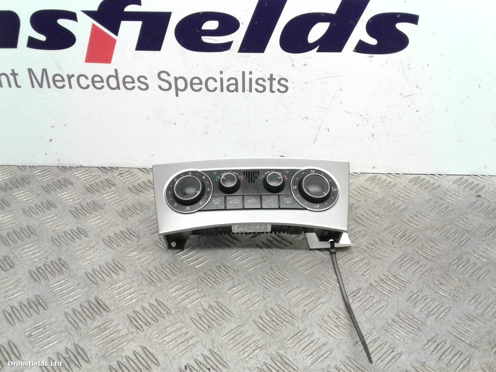 View Auto part Heater/AC Controller Mercedes C Class 2006