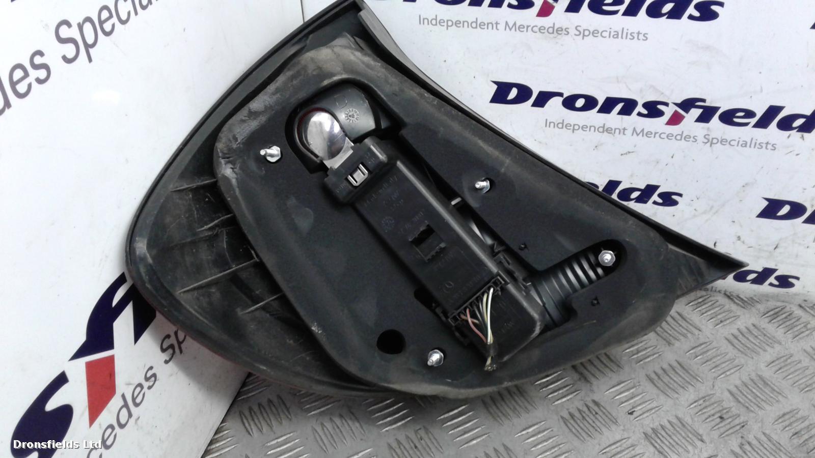 View Auto part R Taillight Mercedes C Class 2004